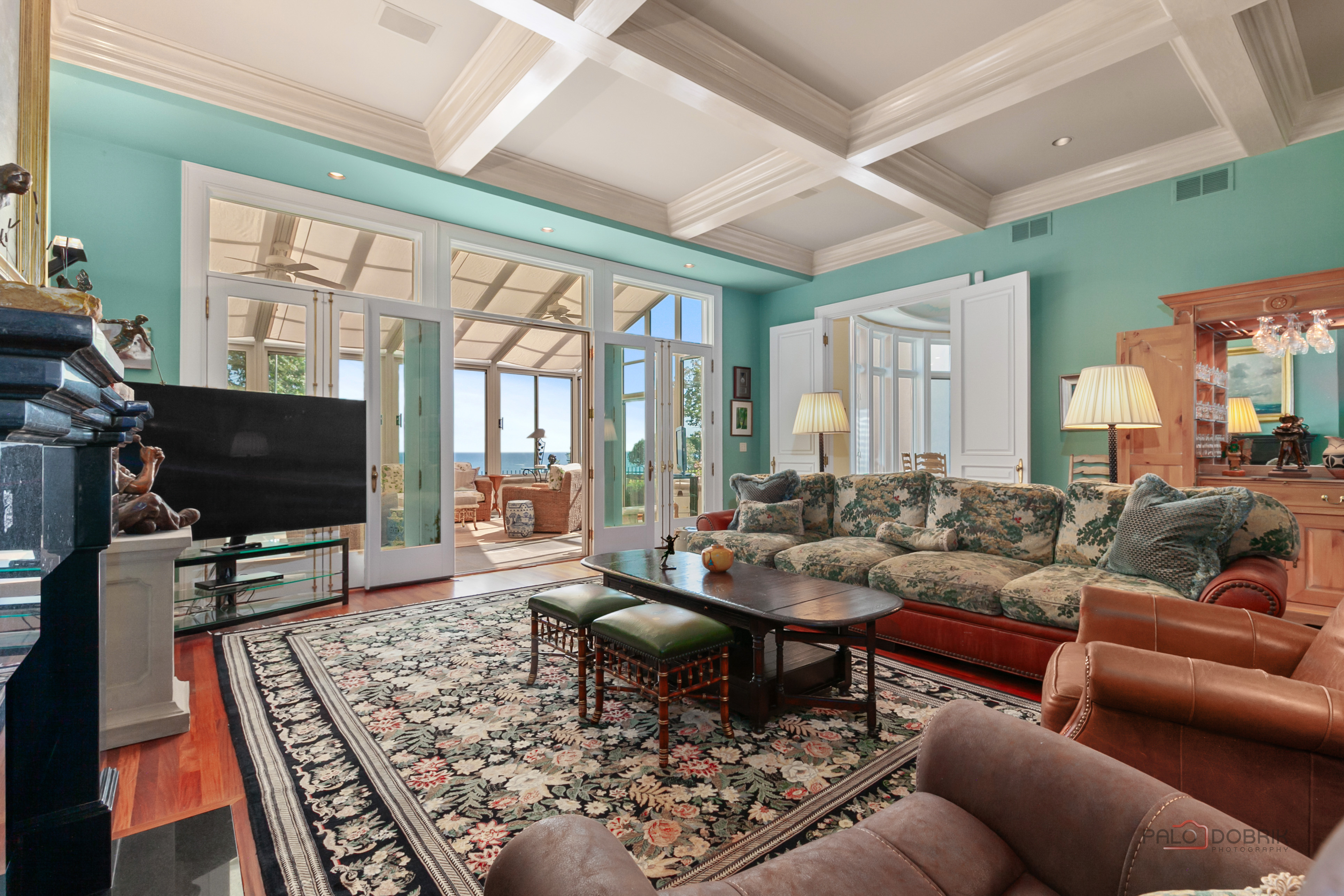 Exceptional Neoclassic Home - 物件實景
