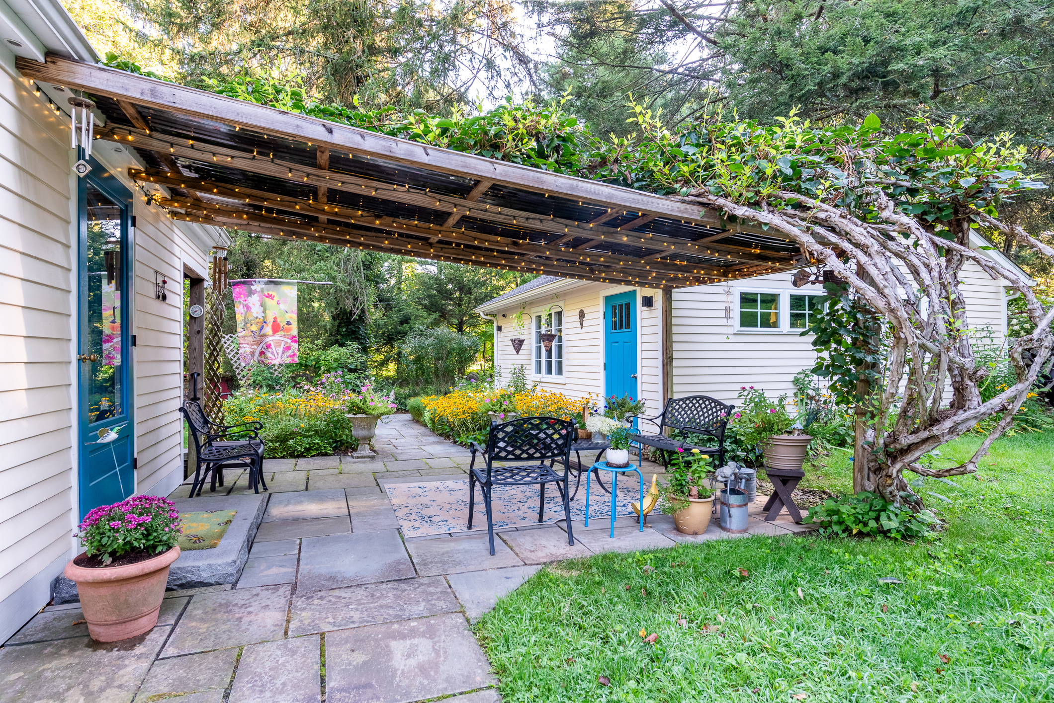  Secluded Country Oasis Nestled on 13 Acres of Privacy - 物件實景