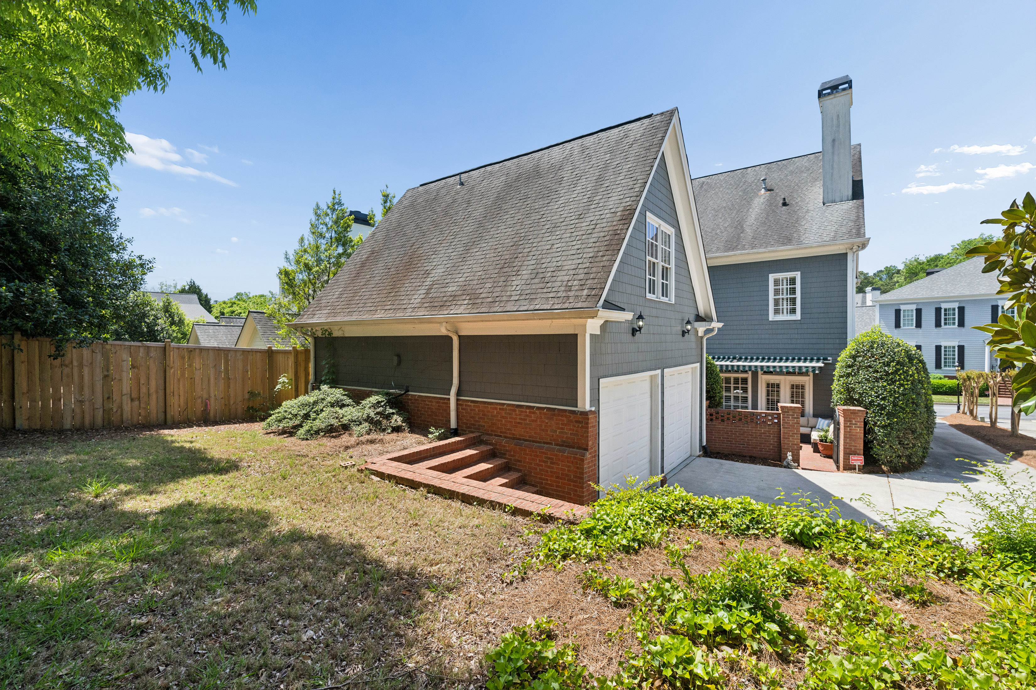  Traditional Cedar Shingle Beauty - 物件實景