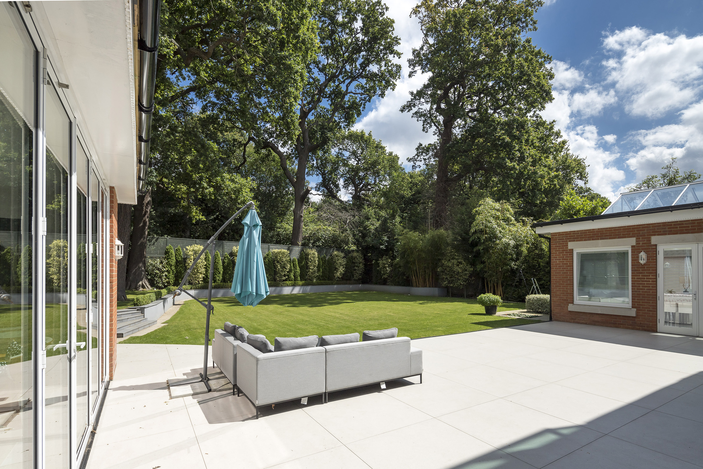  A grand modern house with extensive leisure facilities close to Richmond Park. - 物件實景