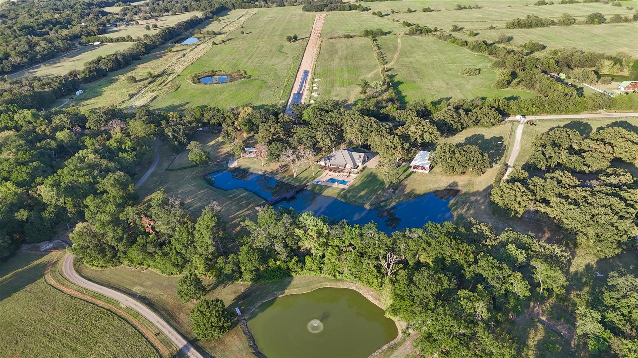 Terrell, Texas, 75161, United States, 3 Bedrooms Bedrooms, ,3 BathroomsBathrooms,Residential,For Sale,1977781