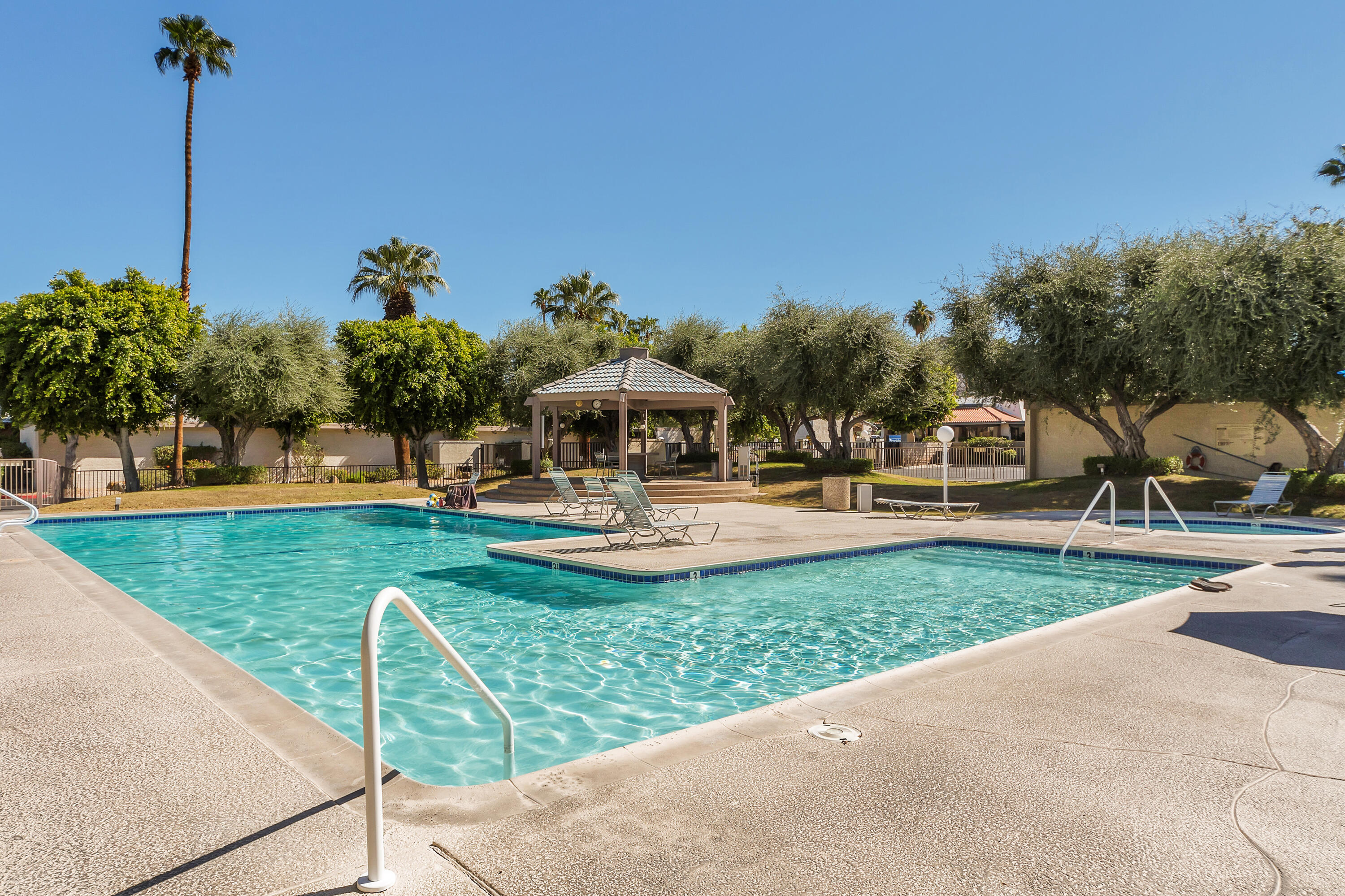 Palm Springs, California, 92264, United States, 3 Bedrooms Bedrooms, ,2 BathroomsBathrooms,Residential,For Sale,1998935