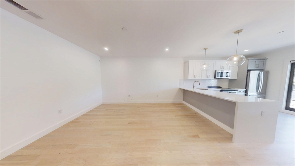 Boston, Massachusetts, 02124, United States, 3 Bedrooms Bedrooms, ,2 BathroomsBathrooms,Residential,For Sale,1941577