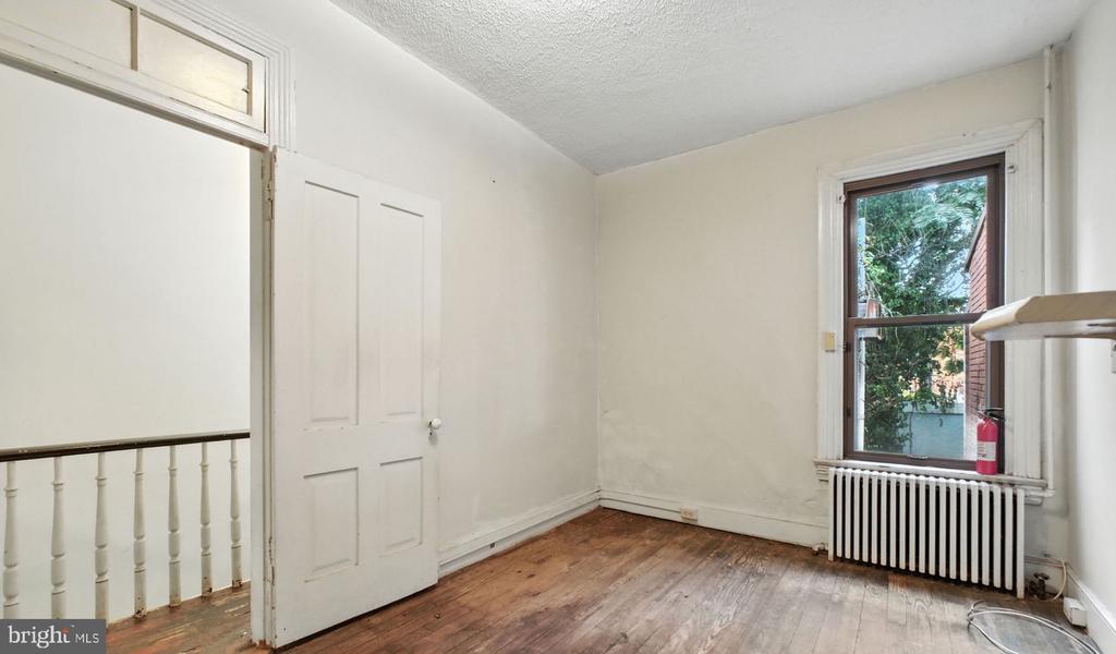 Washington, District of Columbia, 20003, United States, 3 Bedrooms Bedrooms, ,1 BathroomBathrooms,Residential,For Sale,1944860