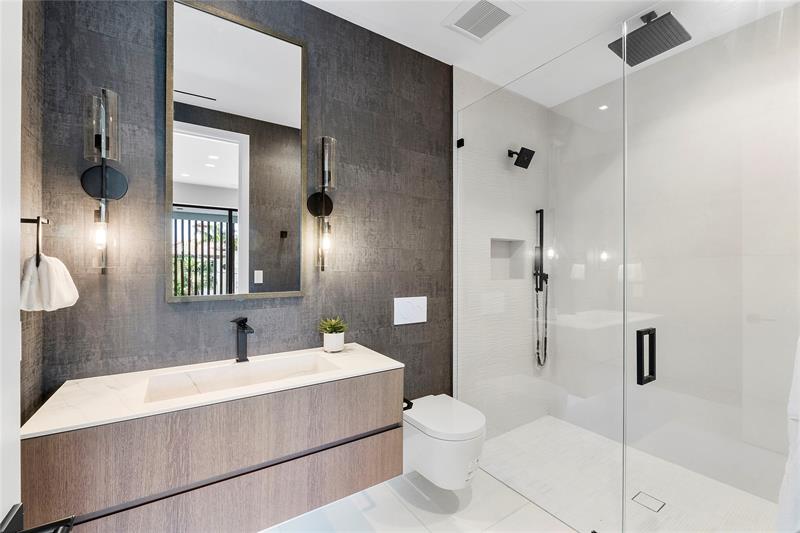 Fort Lauderdale, Florida, 33306, United States, 6 Bedrooms Bedrooms, ,8 BathroomsBathrooms,Residential,For Sale,1958113