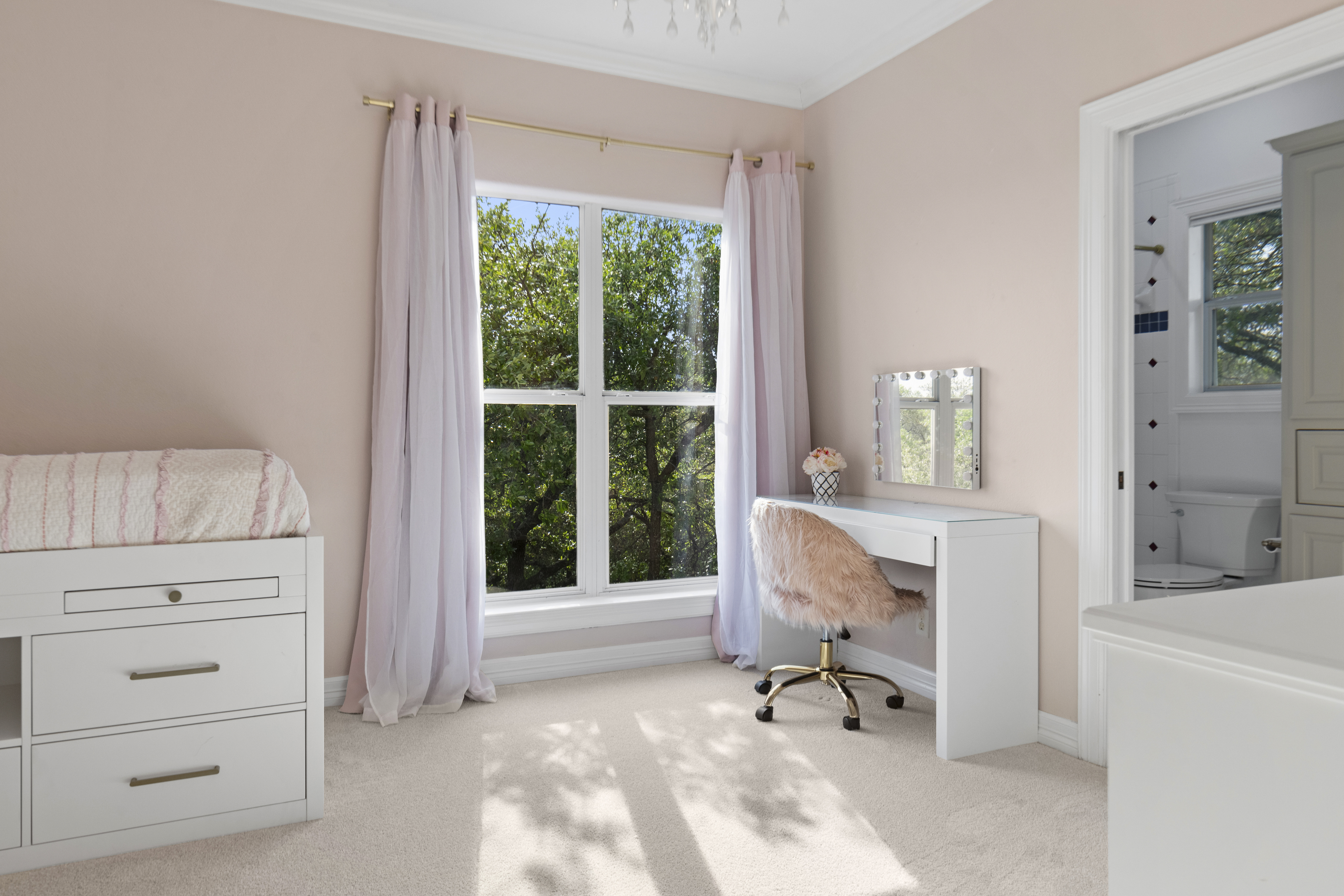  A Rare Vineyard Find: Greenbelt, Fully Renovated with Elevated Outdoor Living - 物件實景