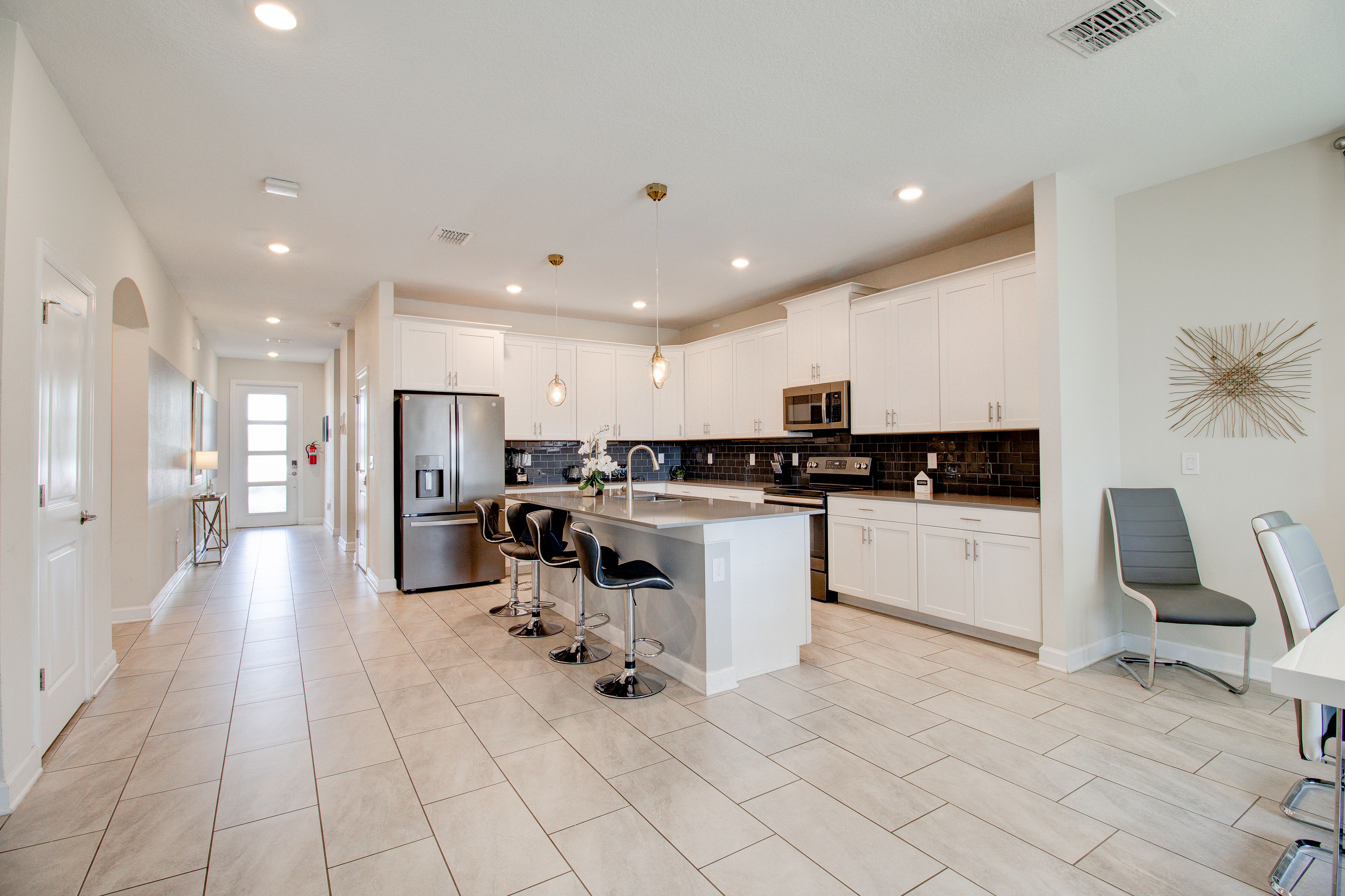 Davenport, Florida, 33896, United States, 6 Bedrooms Bedrooms, ,5 BathroomsBathrooms,Residential,For Sale,1805891