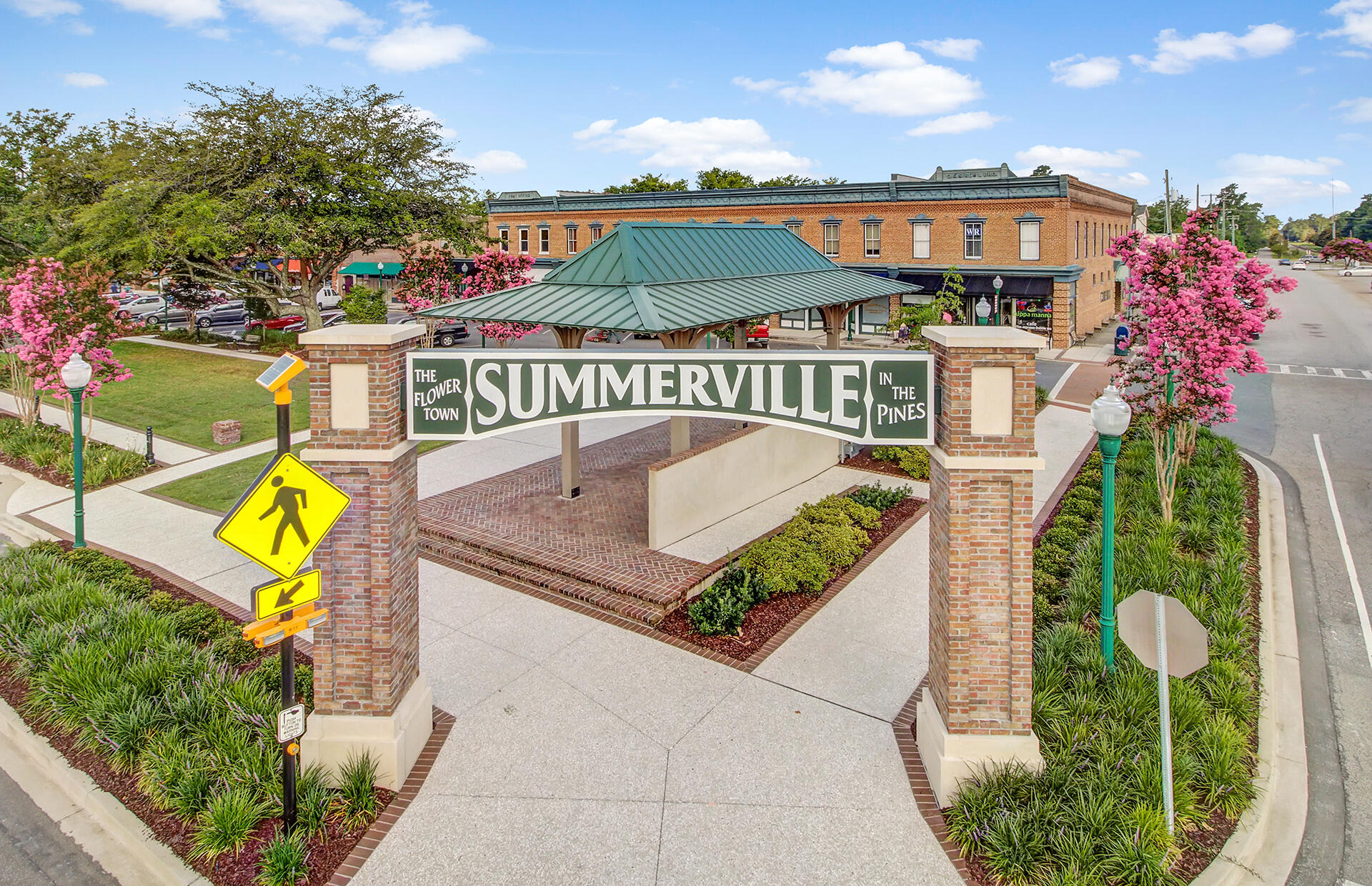 Summerville, South Carolina, 29483, United States, 3 Bedrooms Bedrooms, ,2 BathroomsBathrooms,Residential,For Sale,1938734