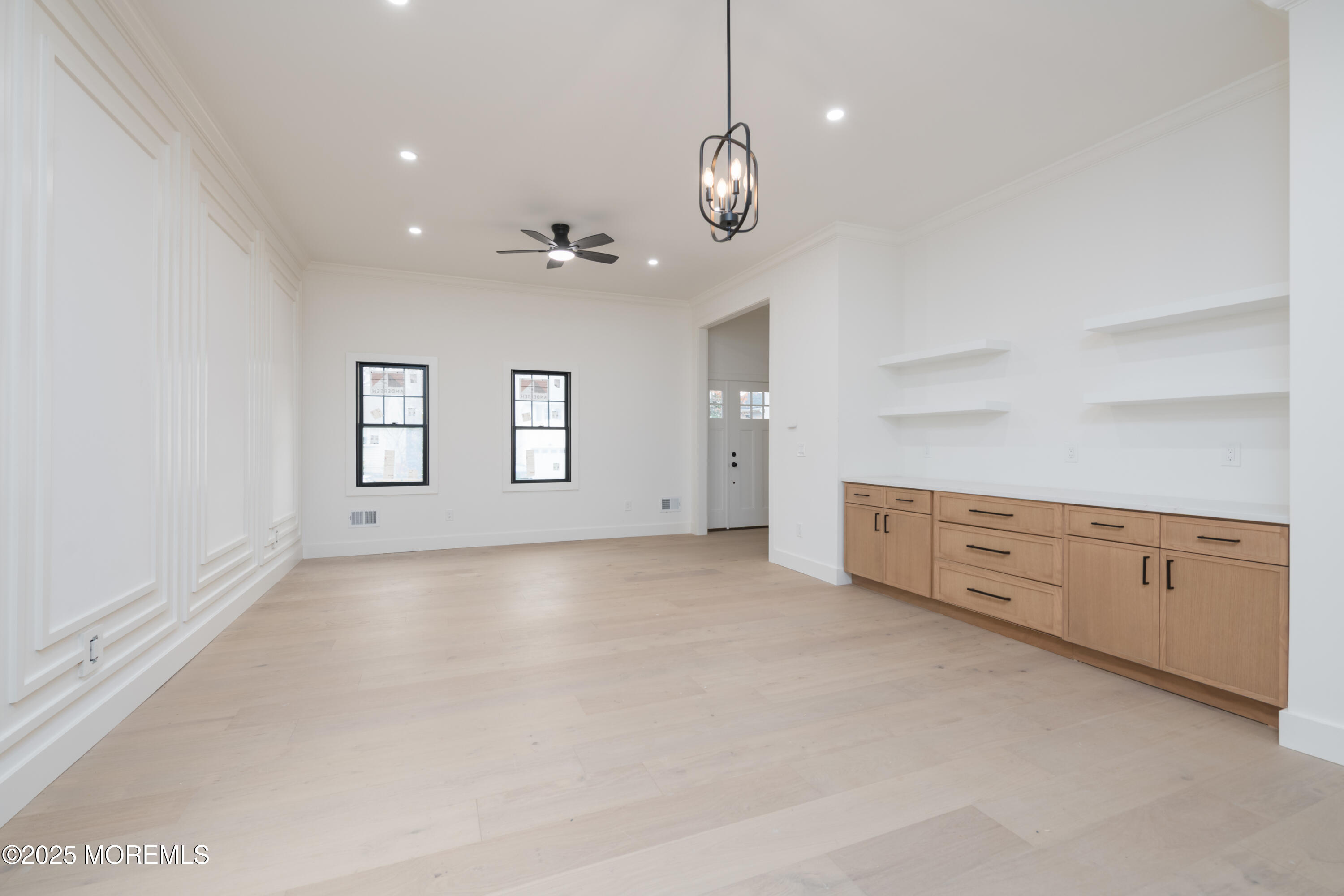 Edison, New Jersey, 08817, United States, 5 Bedrooms Bedrooms, ,4 BathroomsBathrooms,Residential,For Sale,2001489