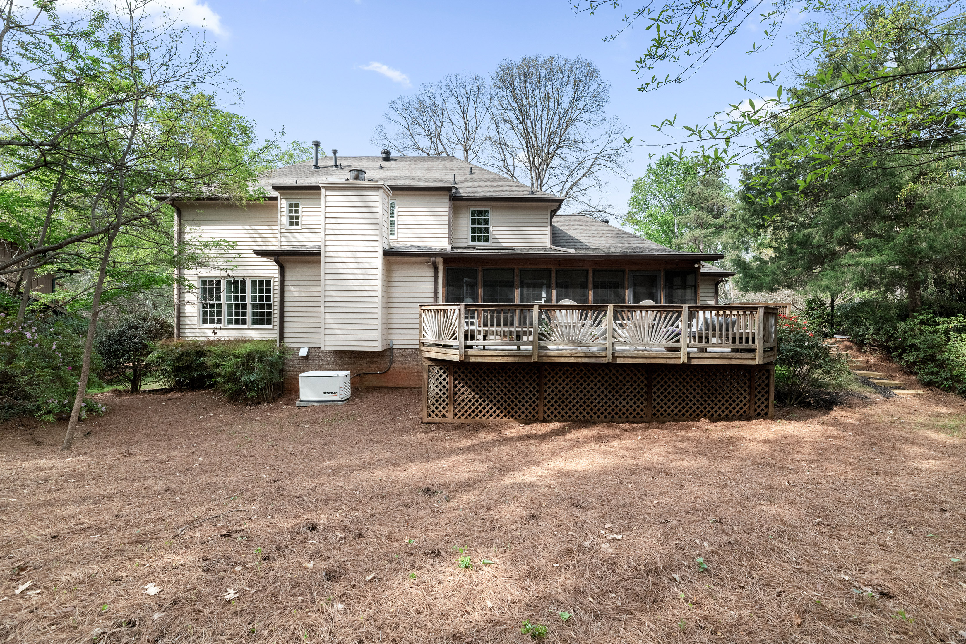  Beautifully Reimagined and Meticulously Maintained Home - 物件實景