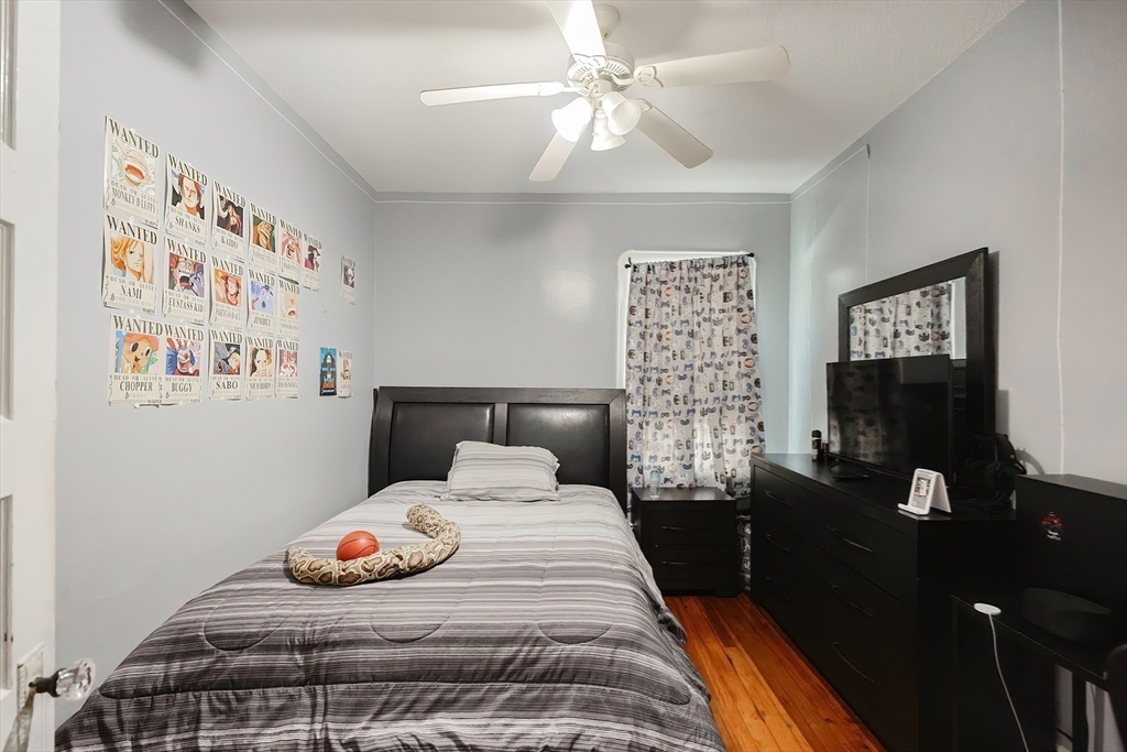 Fall River, Massachusetts, 02723, United States, 4 Bedrooms Bedrooms, ,Residential,For Sale,1978257