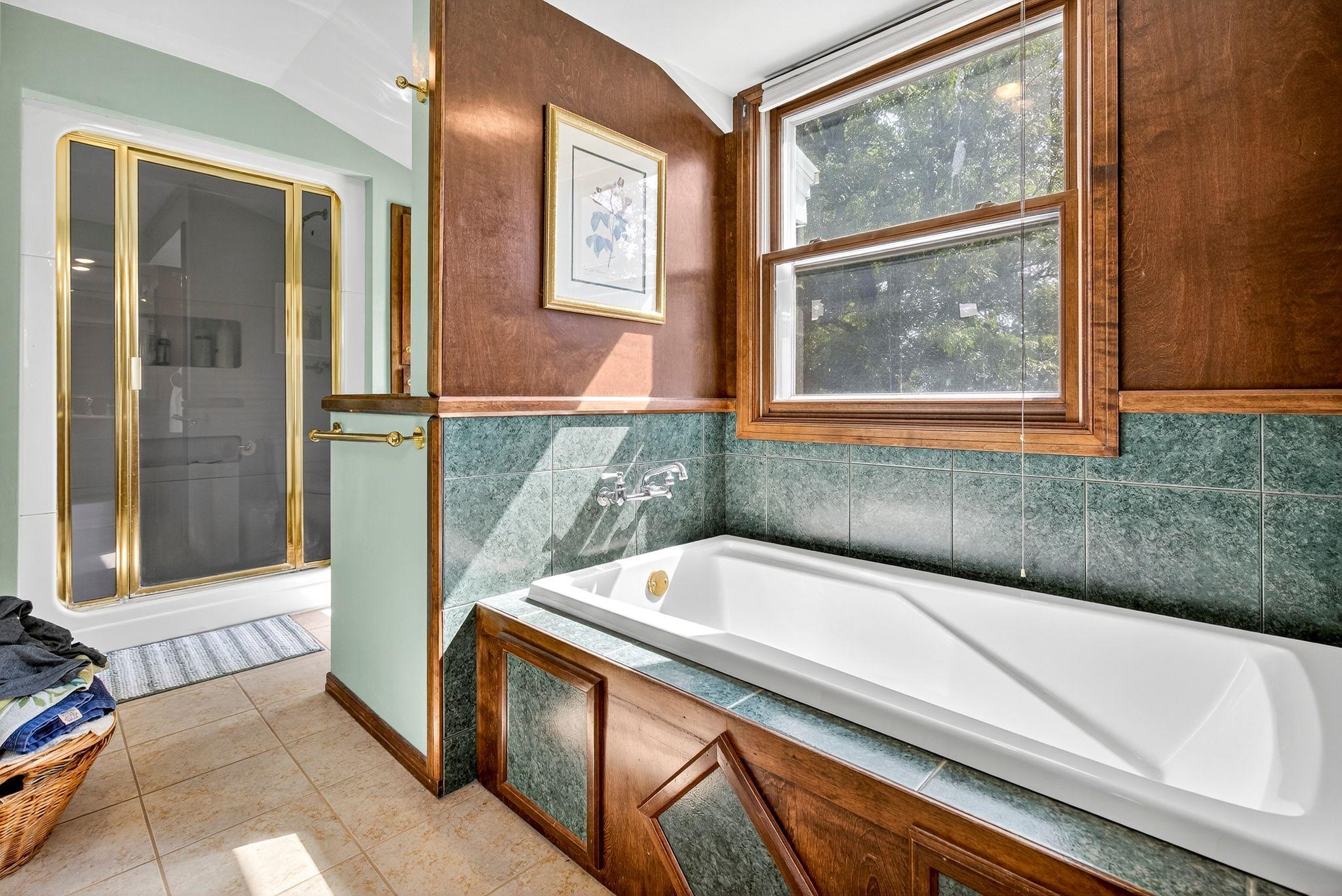 Hortonville, Wisconsin, 54944-9435, United States, 5 Bedrooms Bedrooms, ,4 BathroomsBathrooms,Residential,For Sale,1977478