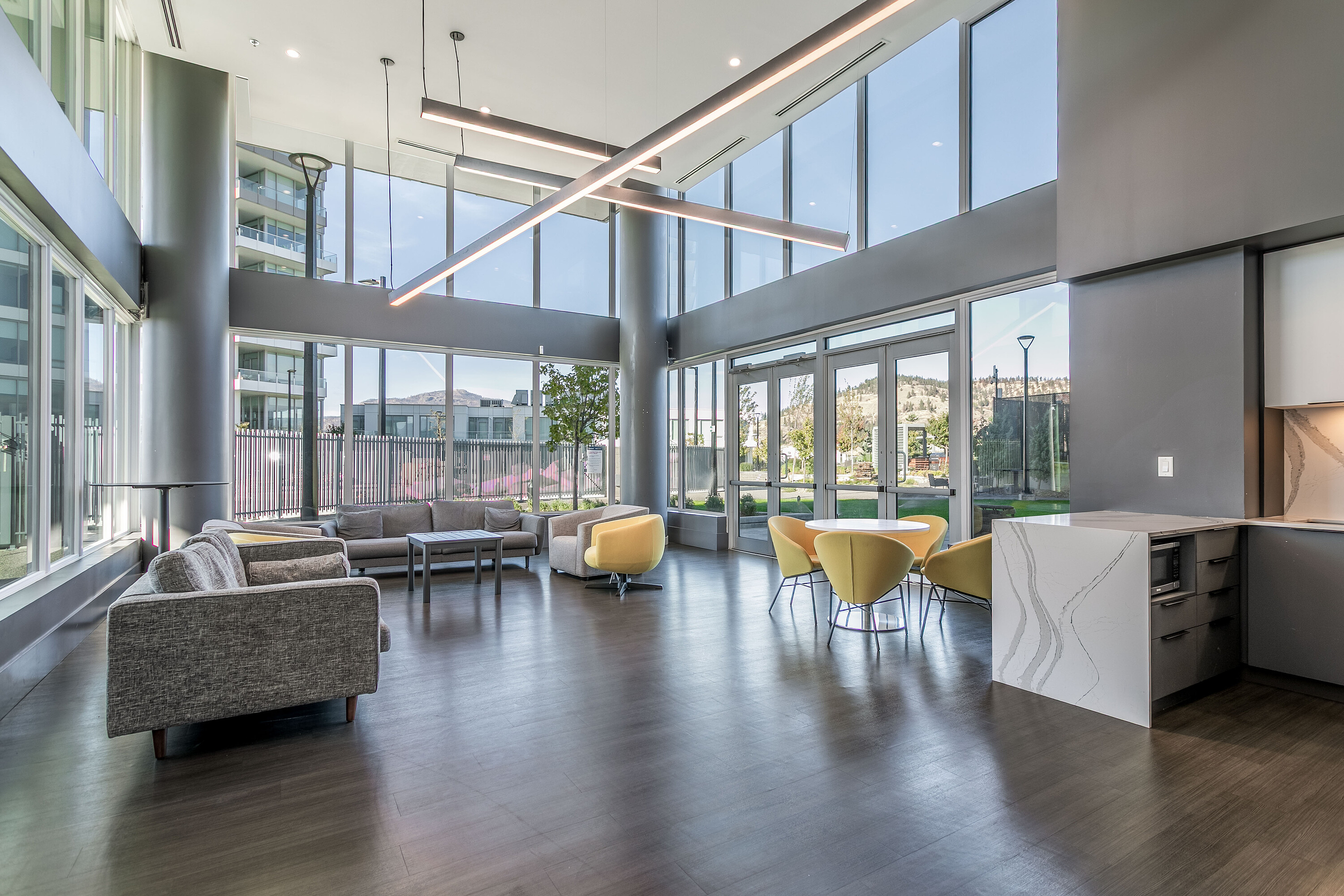  Unobstructed Views of the Lake - 物件實景