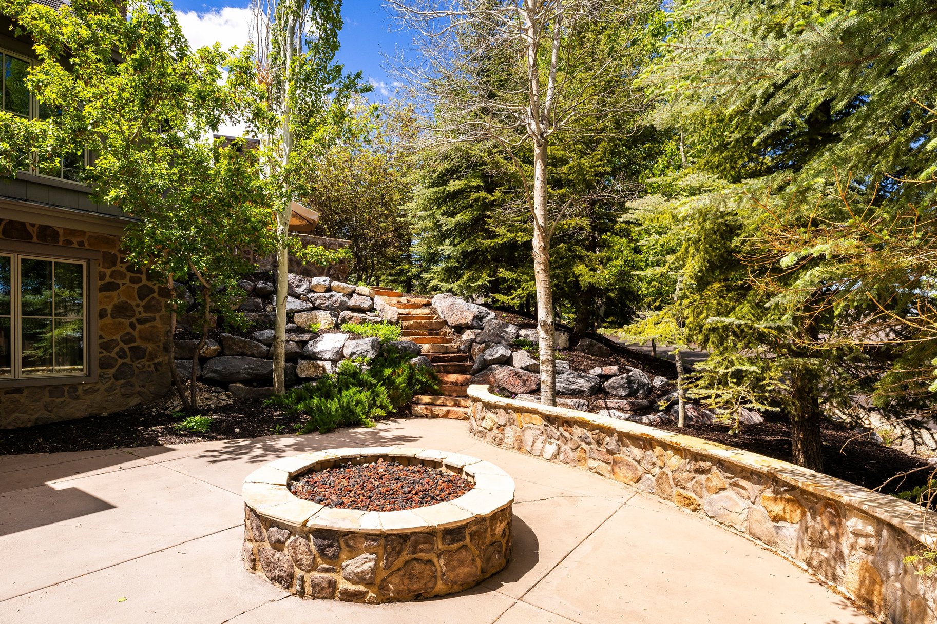  Stunning Remodel with Golf Membership Available in Promontory - 物件實景
