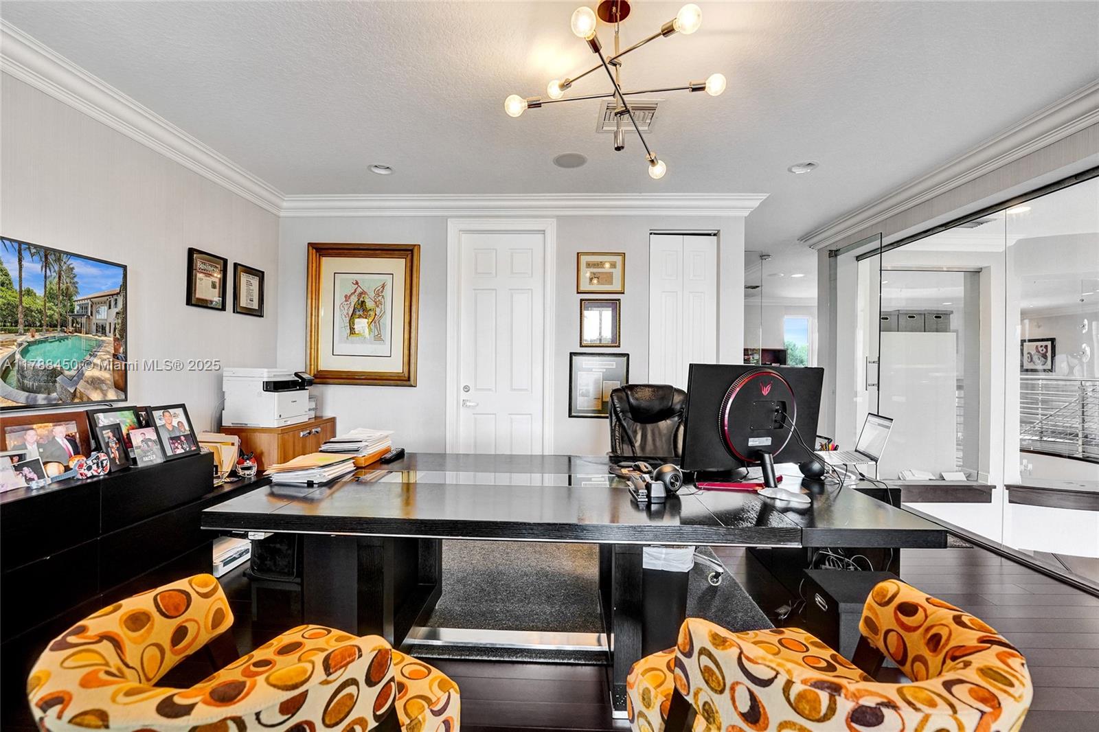 Davie, Florida, 33330, United States, 6 Bedrooms Bedrooms, ,6 BathroomsBathrooms,Residential,For Sale,1908596