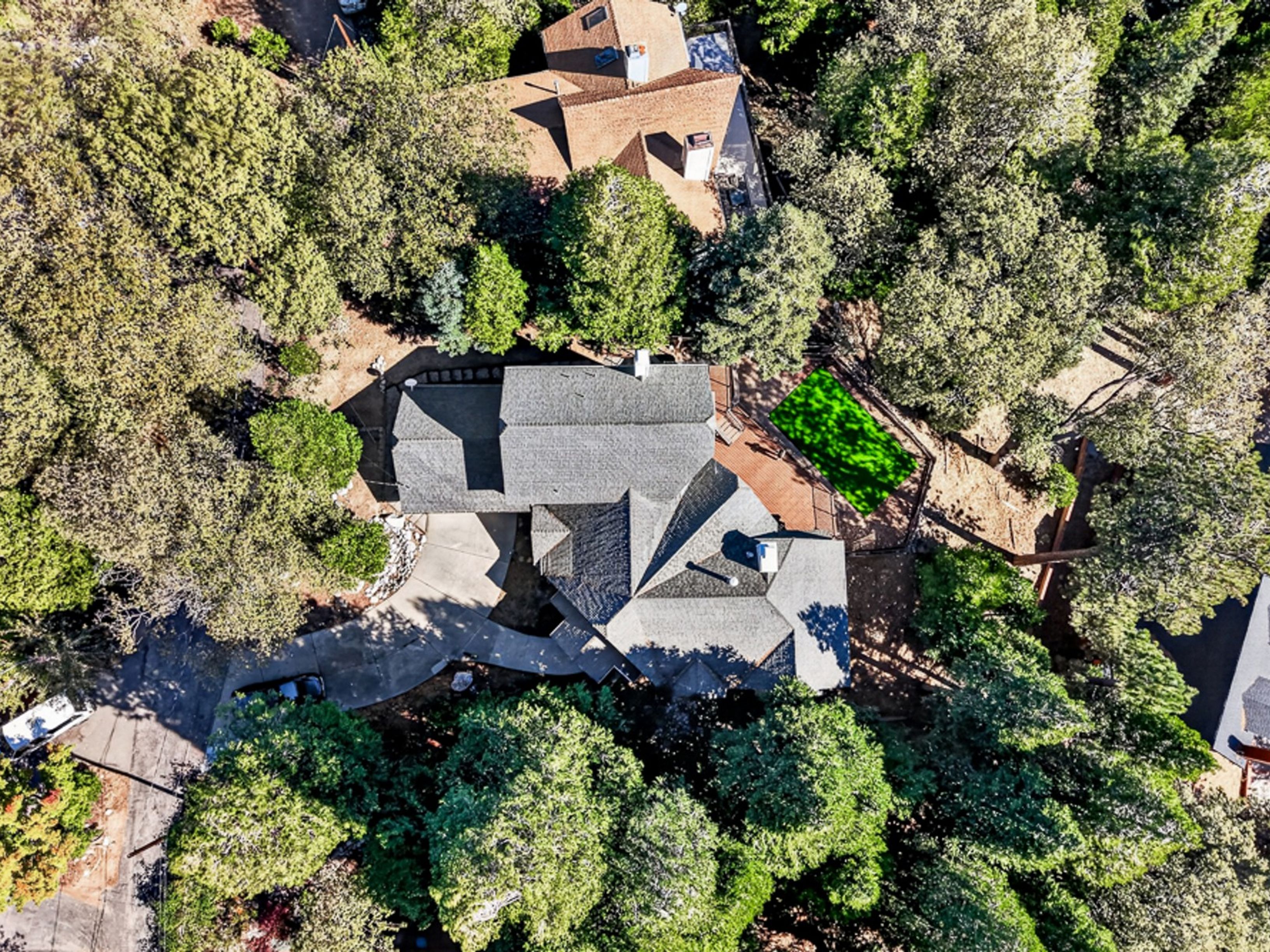  229 Shasta Drive, Lake Arrowhead, CA 92352 - 物件實景