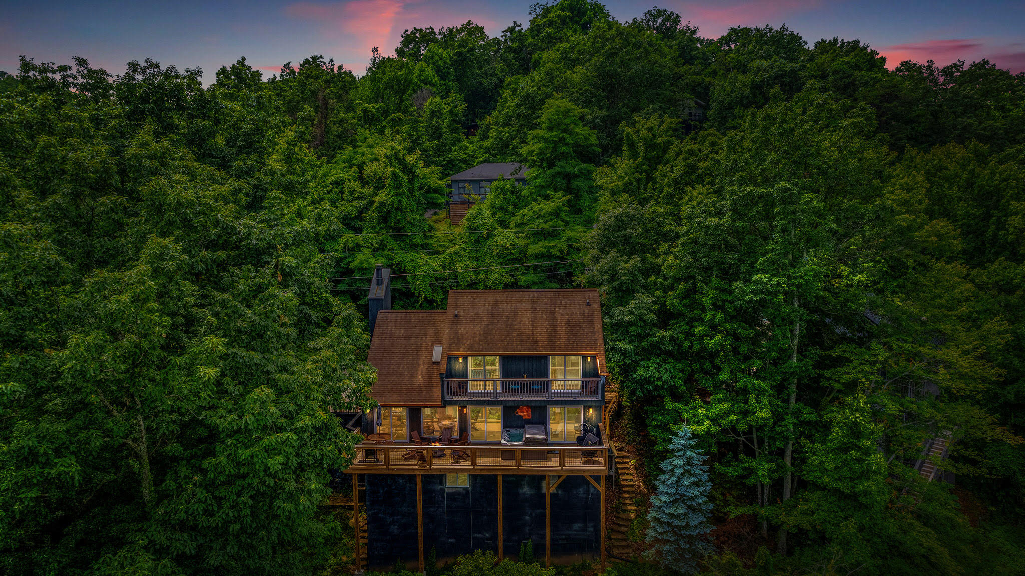 Gatlinburg, Tennessee, 37738, United States, 3 Bedrooms Bedrooms, ,5 BathroomsBathrooms,Residential,For Sale,1978798