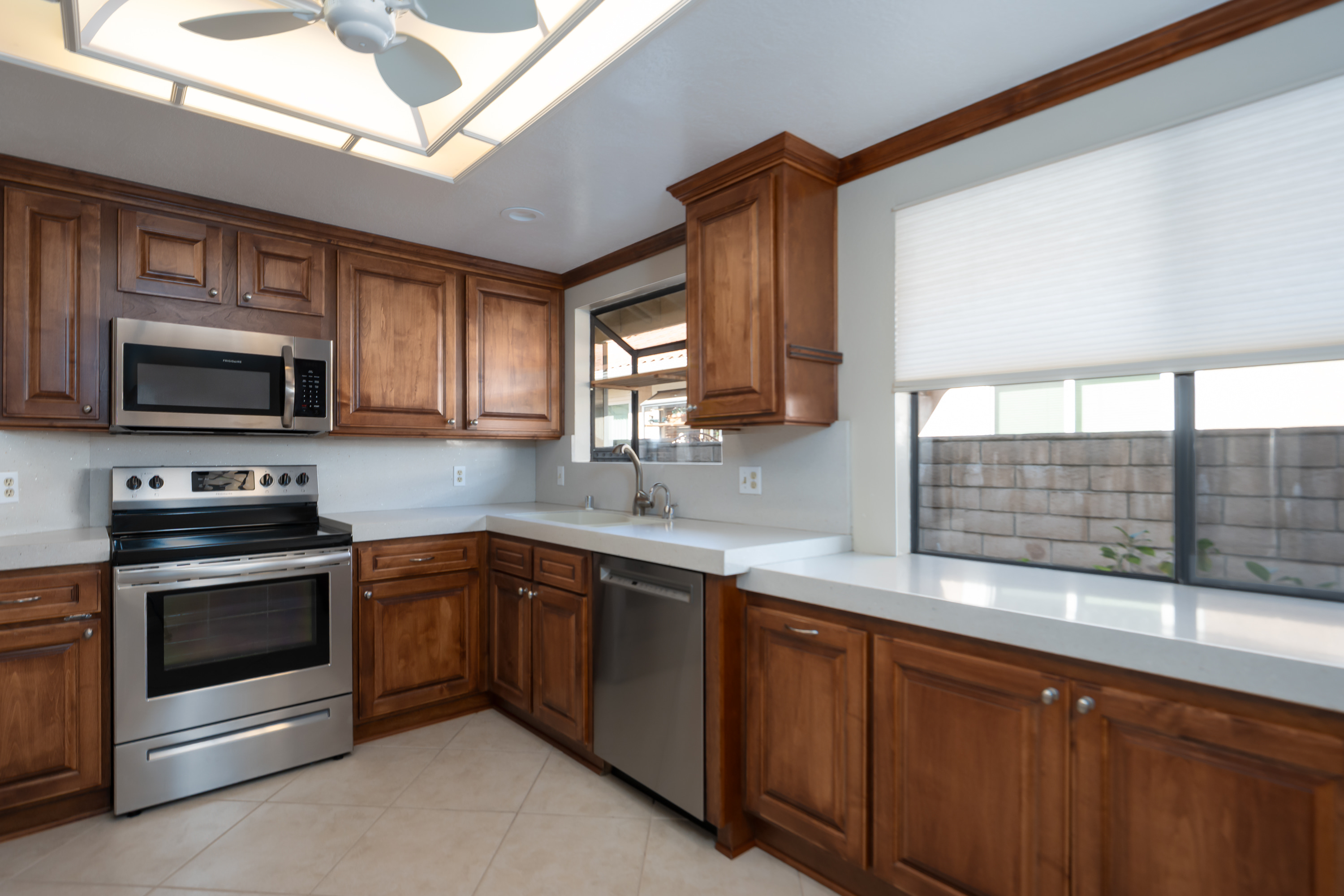  1209 Upland Hills Drive South, Upland, CA 91786 - 物件實景