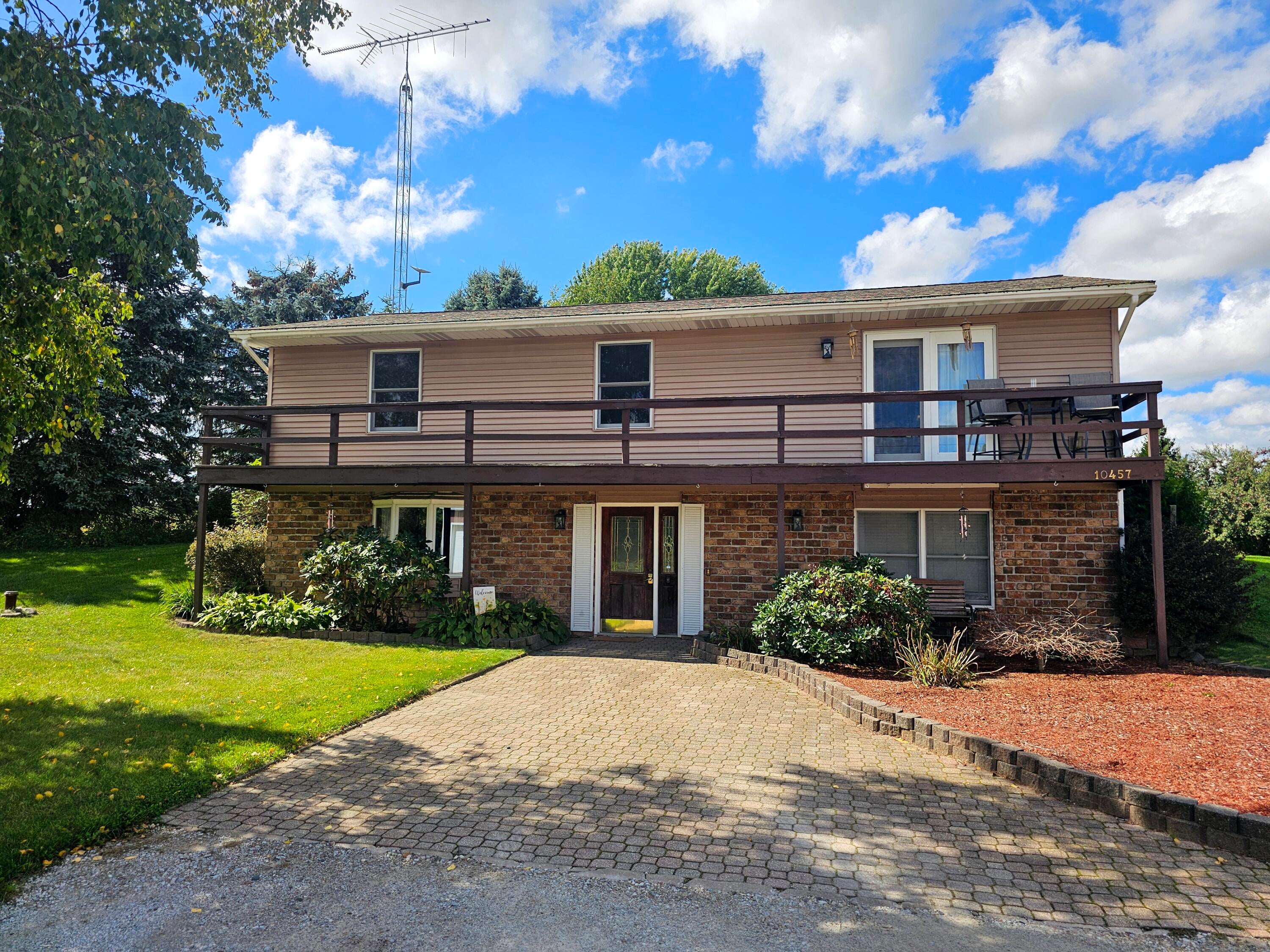 Gordon Ave, Grant, MI 49327