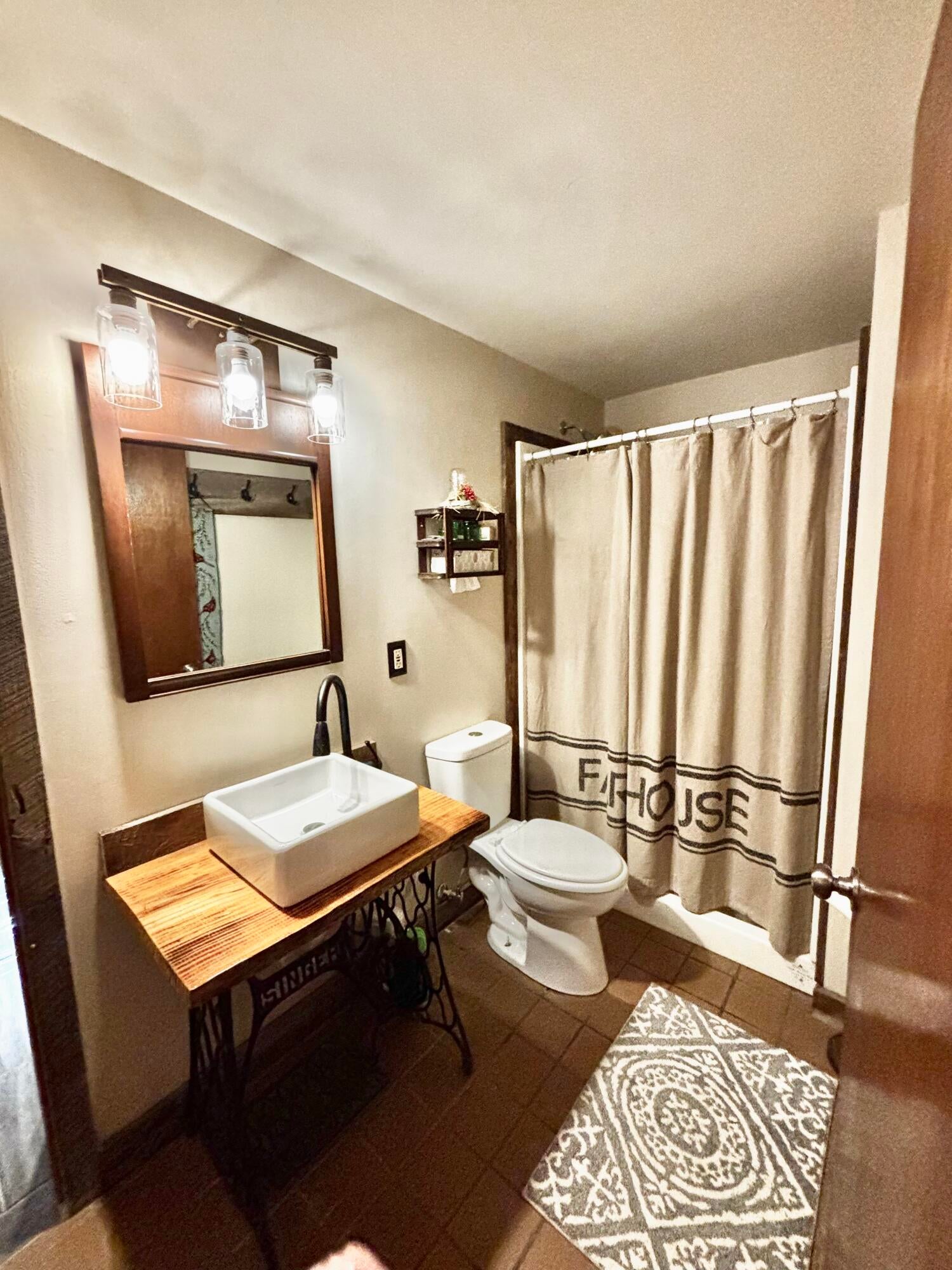 Dayton, Tennessee, 37321, United States, 3 Bedrooms Bedrooms, ,3 BathroomsBathrooms,Residential,For Sale,1967660