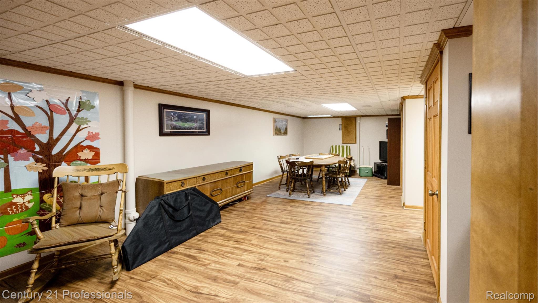 RochesterHills, Michigan, 48309, United States, 4 Bedrooms Bedrooms, ,4 BathroomsBathrooms,Residential,For Sale,1980404