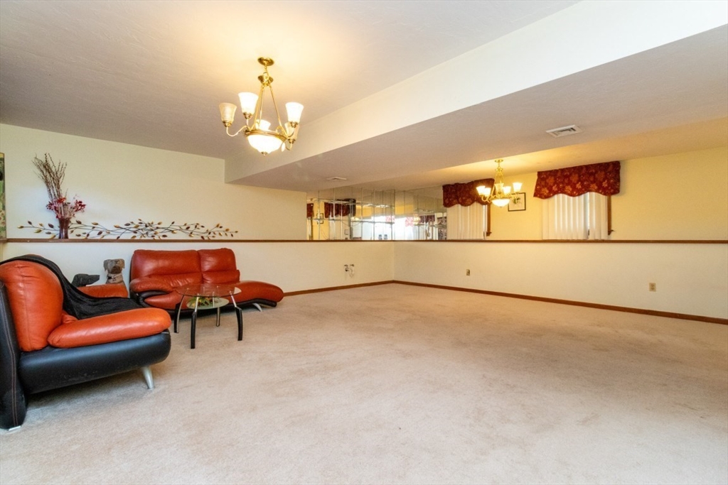 Stoughton, Massachusetts, 02072, United States, 4 Bedrooms Bedrooms, ,3 BathroomsBathrooms,Residential,For Sale,1987663