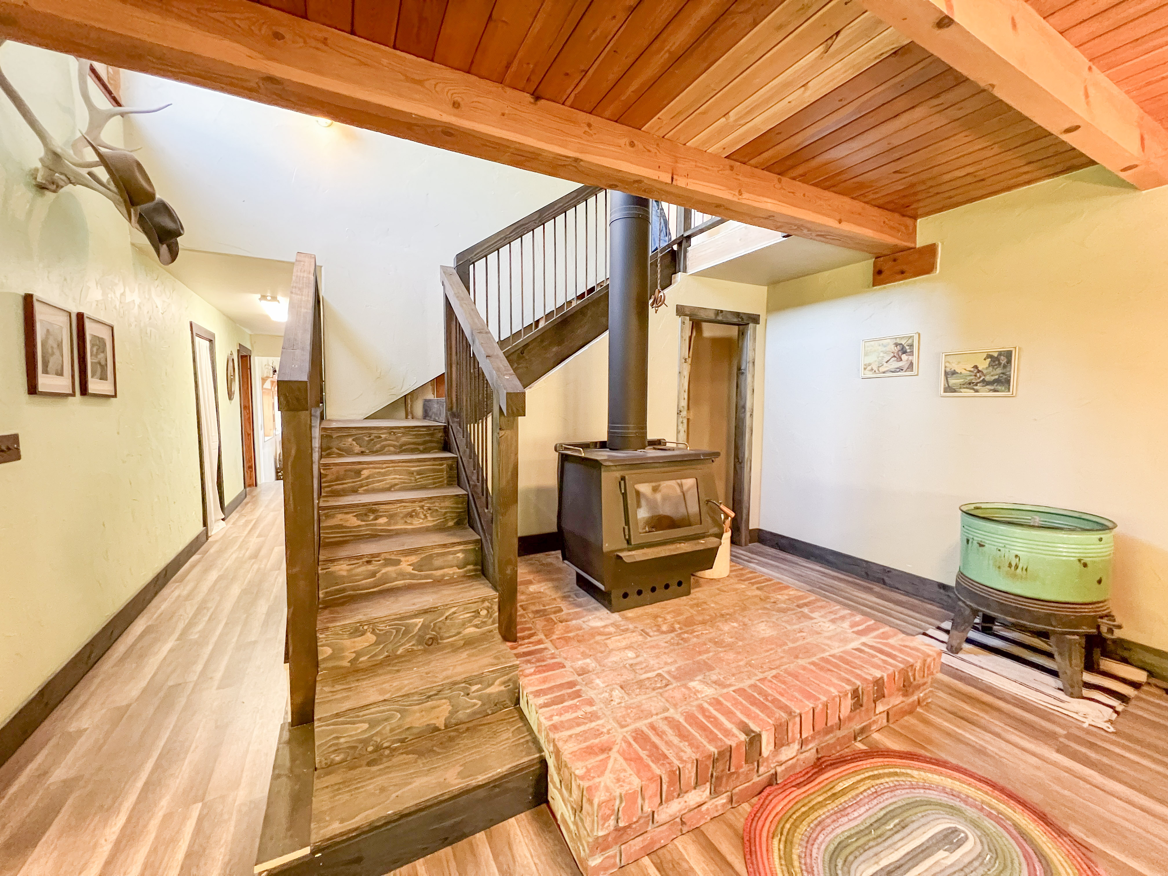 Kettle Falls, Washington, 99141, United States, 3 Bedrooms Bedrooms, ,2 BathroomsBathrooms,Residential,For Sale,1985709