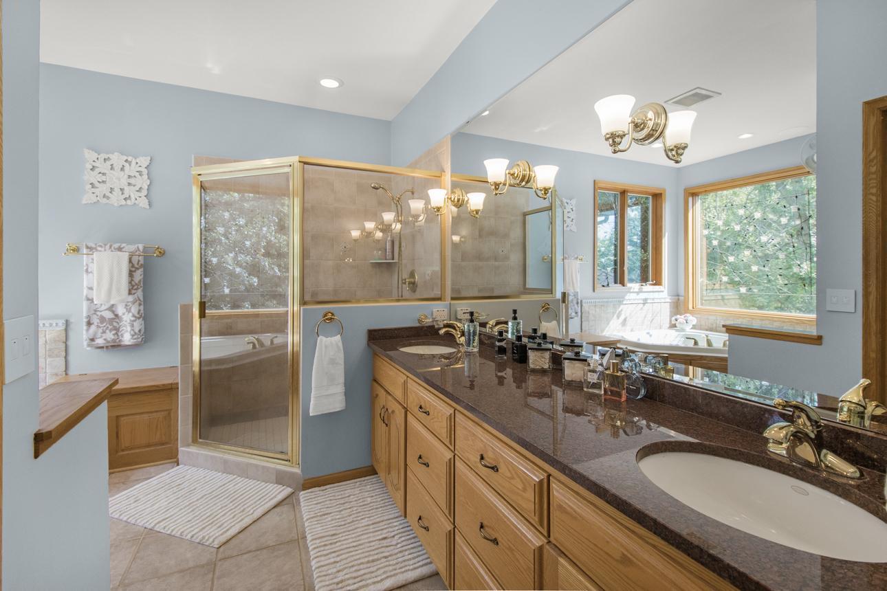 Lino Lakes, Minnesota, 55038, United States, 4 Bedrooms Bedrooms, ,4 BathroomsBathrooms,Residential,For Sale,1938952