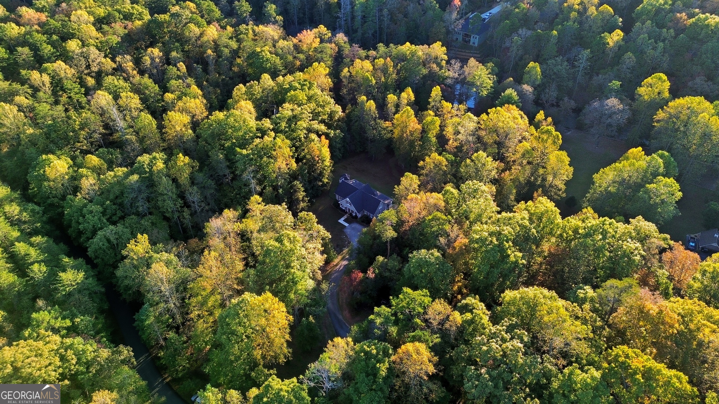 Clarkesville, Georgia, 30523, United States, 4 Bedrooms Bedrooms, ,4 BathroomsBathrooms,Residential,For Sale,1975876