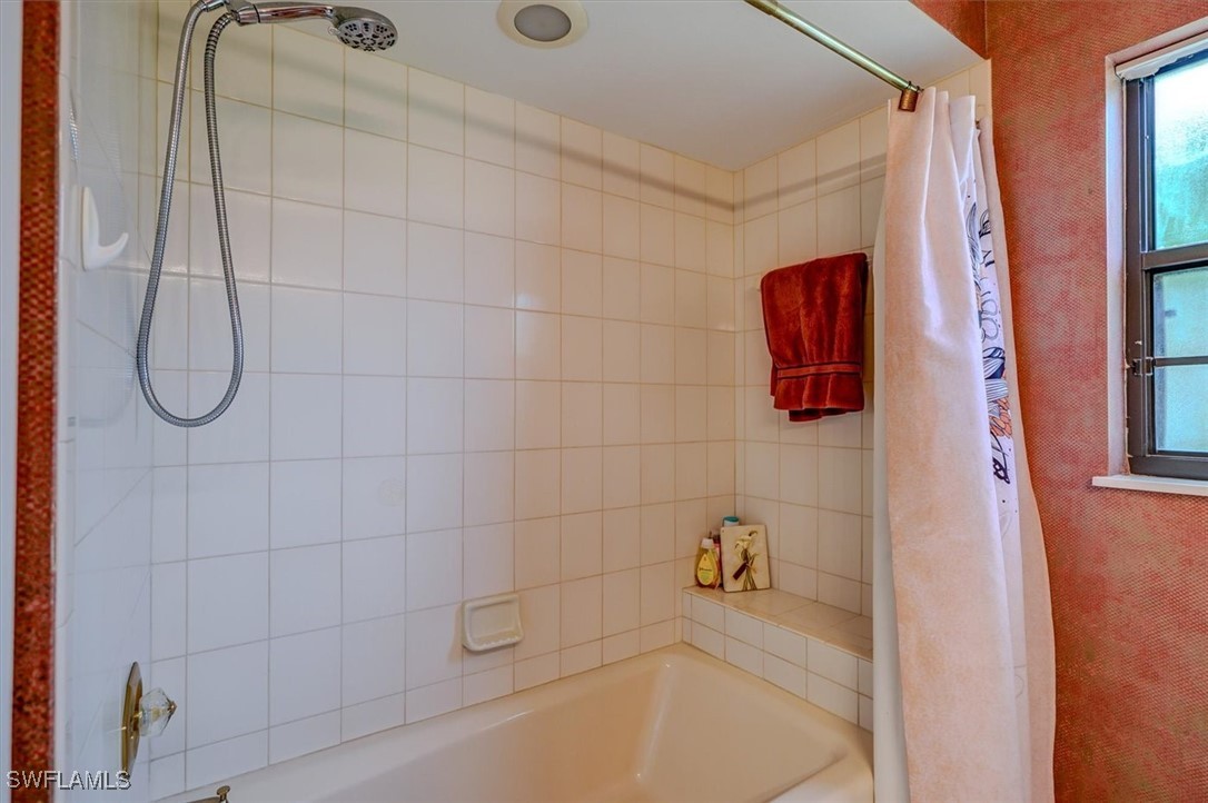 Fort Myers, Florida, 33919, United States, 4 Bedrooms Bedrooms, ,3 BathroomsBathrooms,Residential,For Sale,1981564