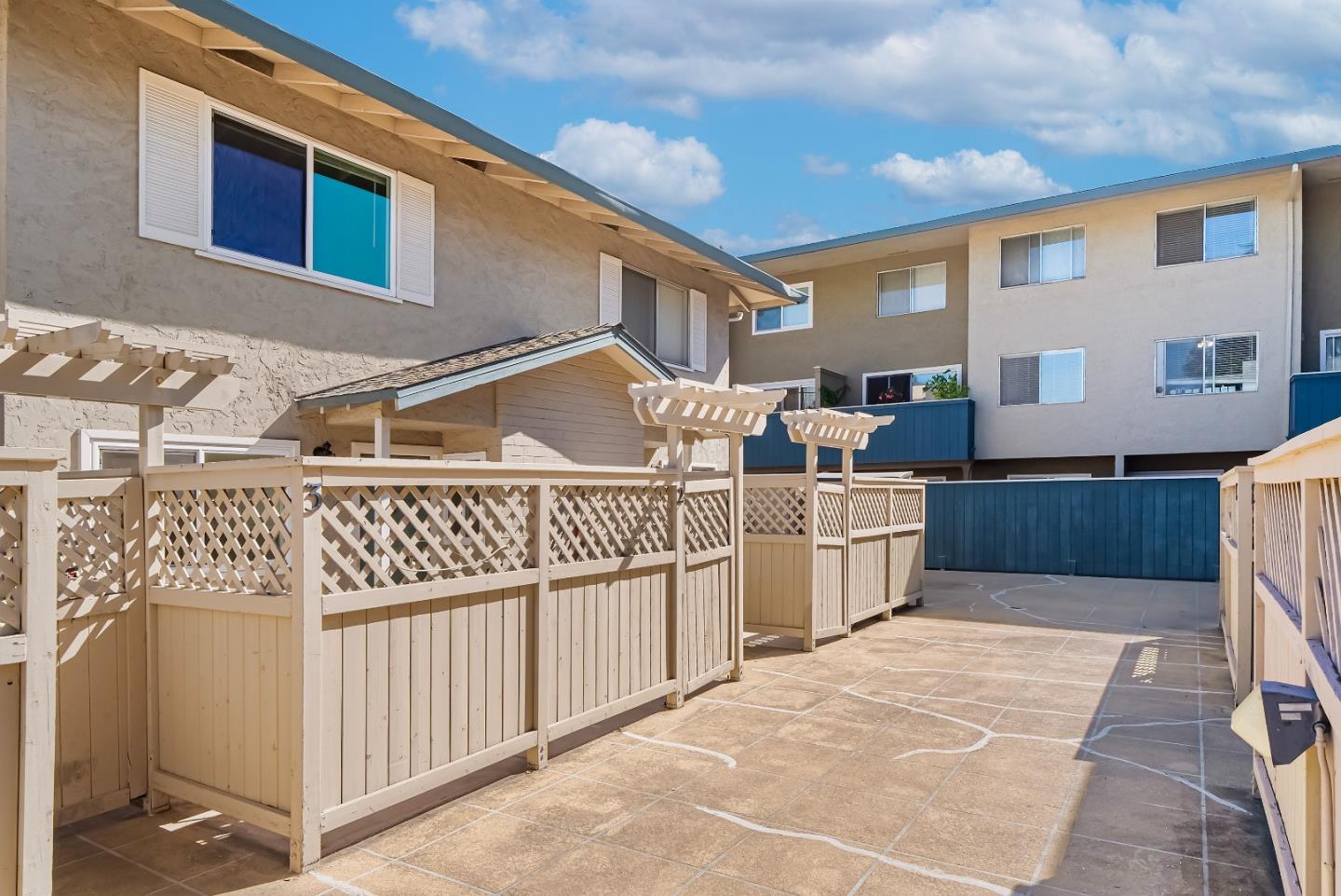 San Jose, California, 95129, United States, 2 Bedrooms Bedrooms, ,2 BathroomsBathrooms,Residential,For Sale,1910776