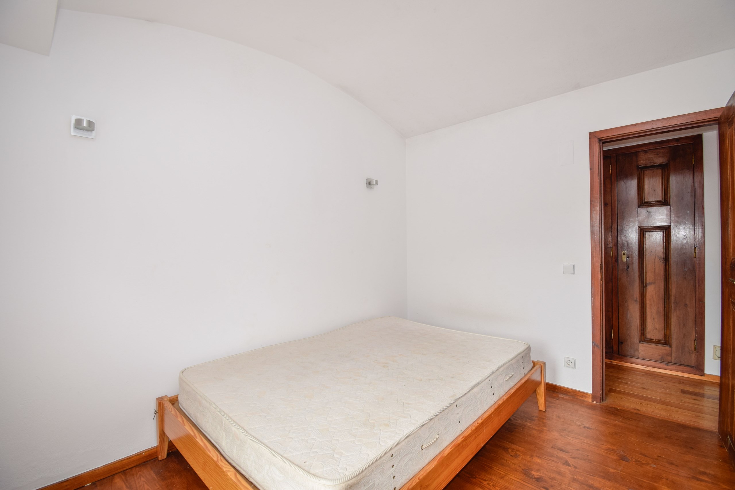 Sintra, Lisbon, 2705-001, PT, 3 Bedrooms Bedrooms, ,3 BathroomsBathrooms,Residential,For Sale,1761752