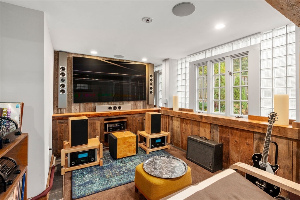 Boston, Massachusetts, 02130, United States, 4 Bedrooms Bedrooms, ,3 BathroomsBathrooms,Residential,For Sale,1987841