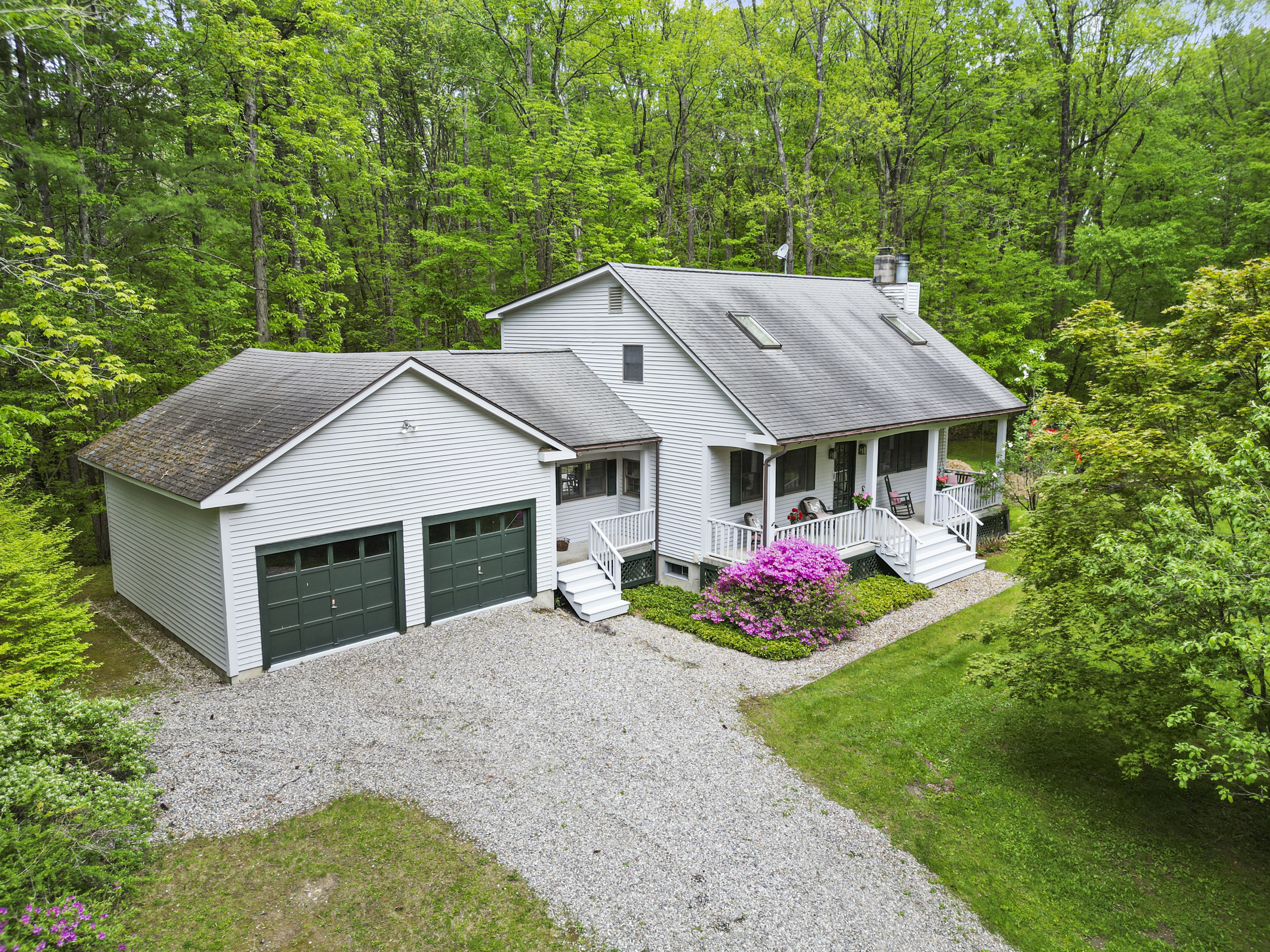 MODERN COMFORT MEETS TIMELESS NEW ENGLAND FARMHOUSE CHARM - 物件實景
