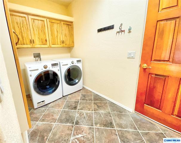 Silver City, New Mexico, 88061, United States, 3 Bedrooms Bedrooms, ,2 BathroomsBathrooms,Residential,For Sale,1977832