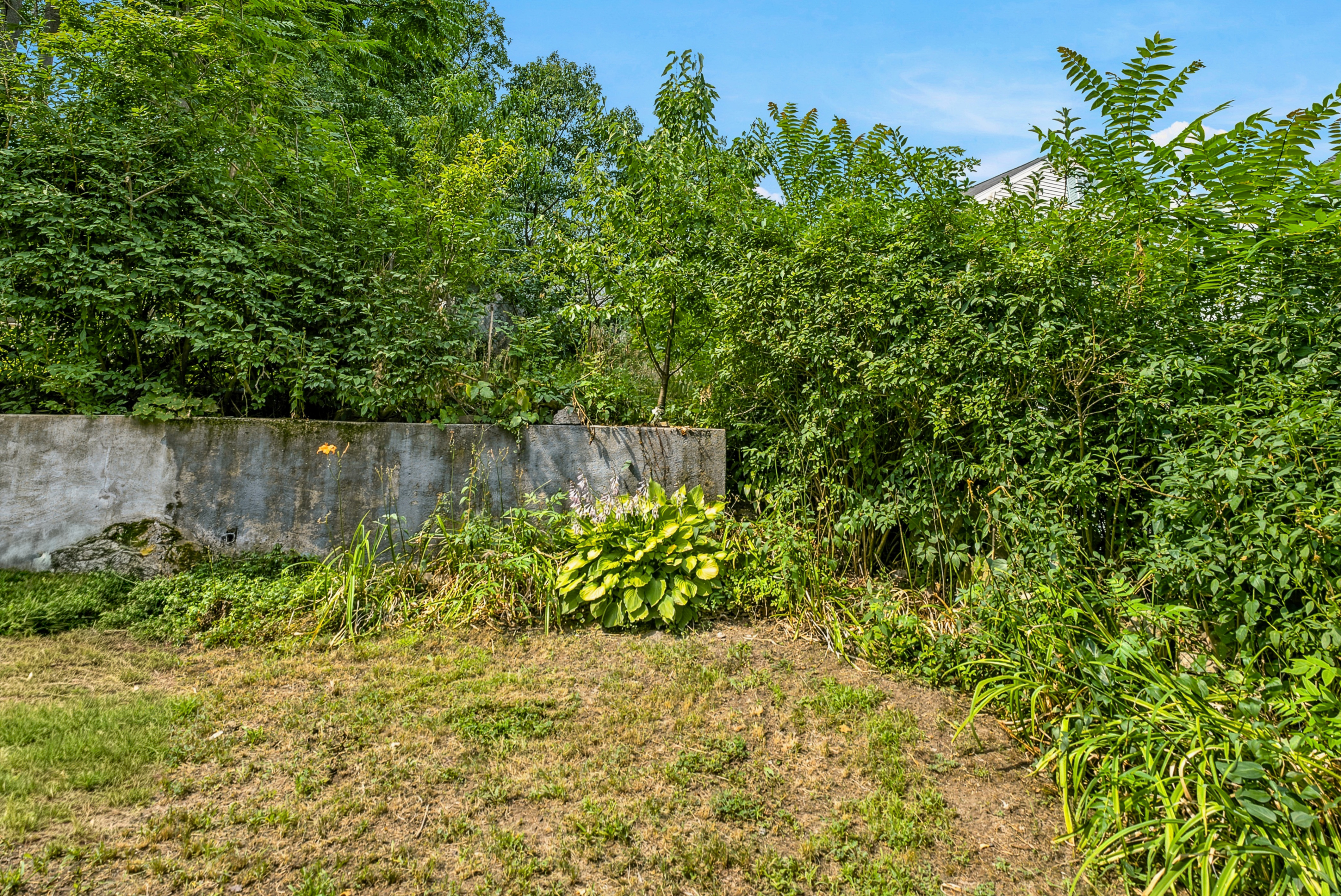  28 Preston St, Malden, MA, 02148 - 物件實景