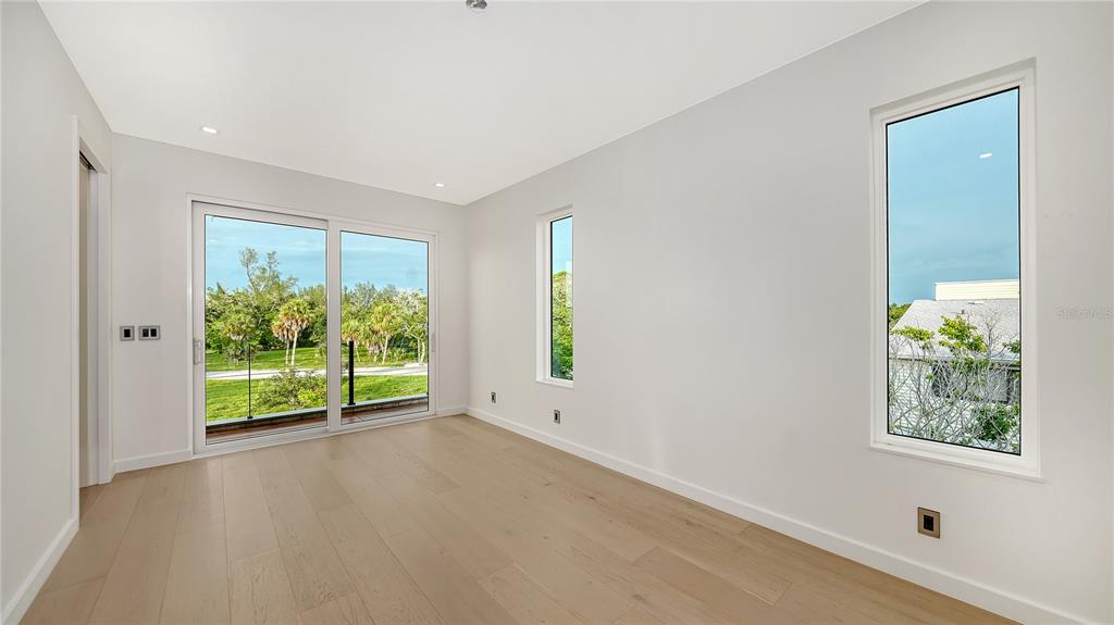 Longboat Key, Florida, 34228, United States, 5 Bedrooms Bedrooms, ,5 BathroomsBathrooms,Residential,For Sale,1766369