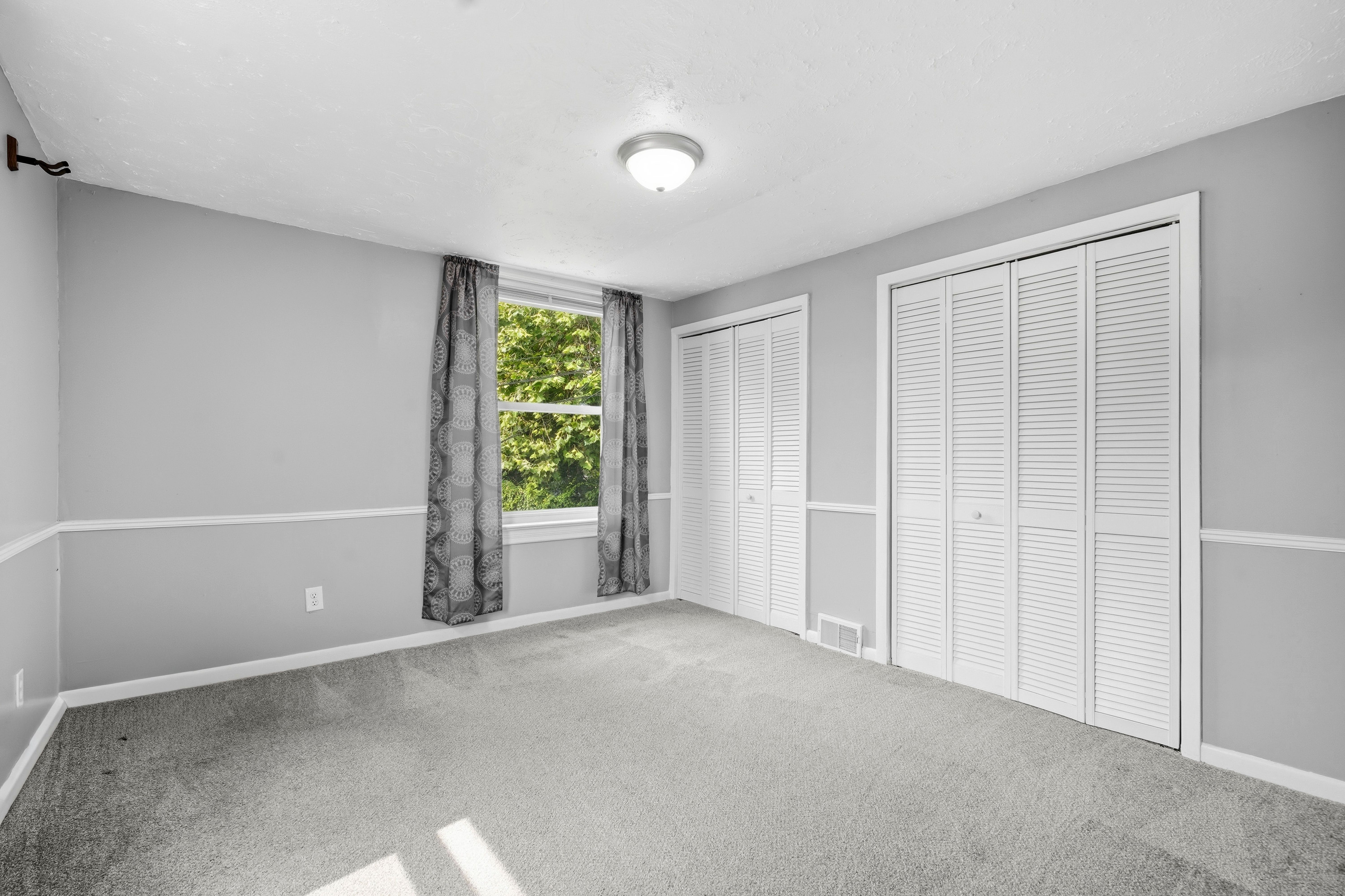  636 1/2 Fifth Avenue, Coraopolis, PA 15108 - 物件實景
