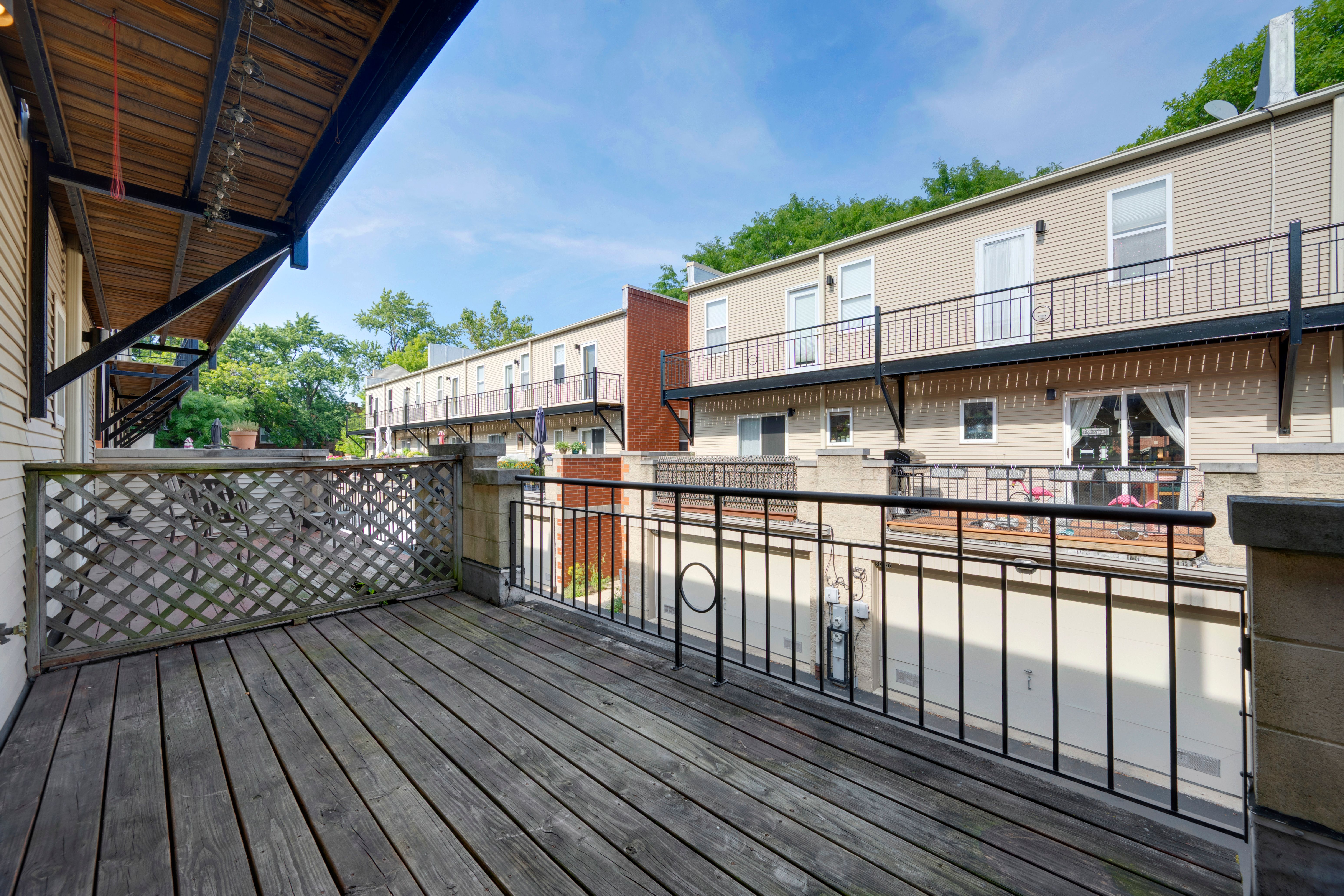  A Well-cared-for 2-3 Bedroom, 2 Full Bath Townhome in the Heart of Avondale - 物件實景