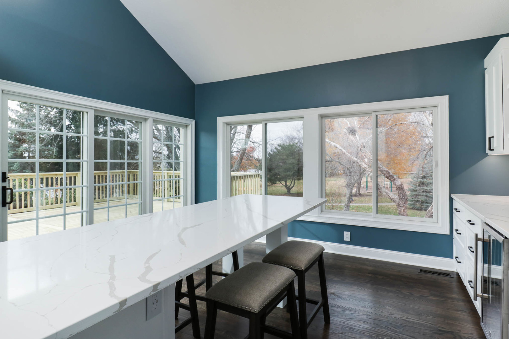 Bloomington, Illinois, 61704, United States, 5 Bedrooms Bedrooms, ,4 BathroomsBathrooms,Residential,For Sale,1991973