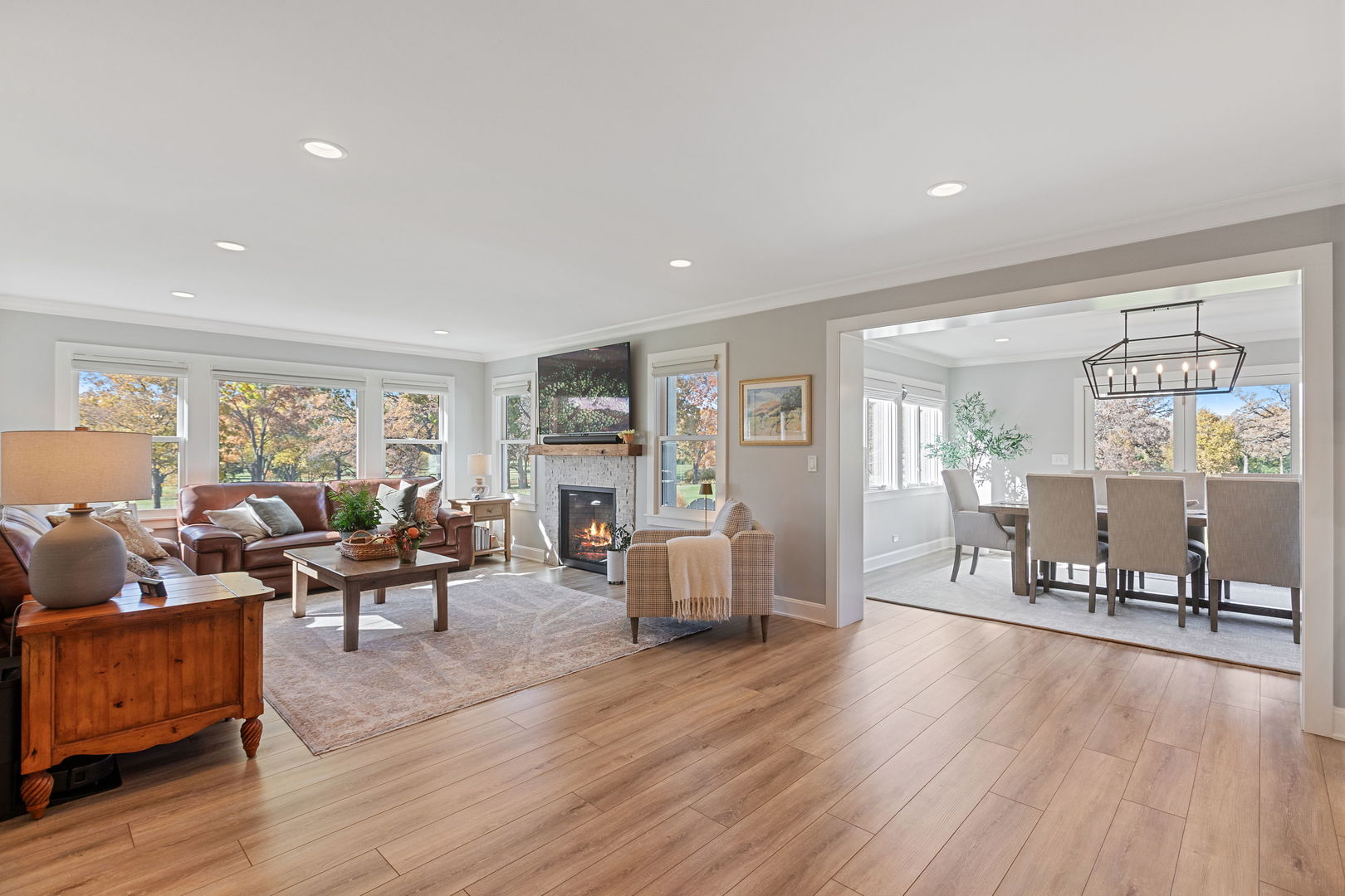 North Barrington, Illinois, 60010, United States, 3 Bedrooms Bedrooms, ,3 BathroomsBathrooms,Residential,For Sale,1987607