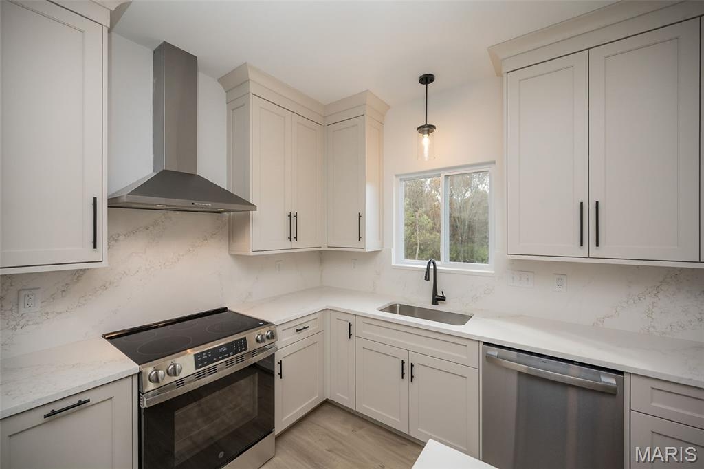 Troy, Missouri, 63379, United States, 3 Bedrooms Bedrooms, ,2 BathroomsBathrooms,Residential,For Sale,1993491