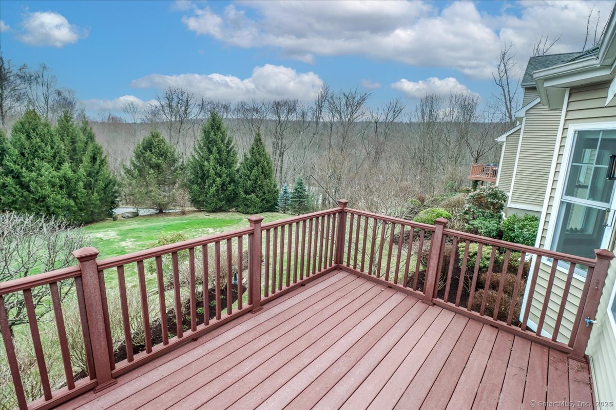 New Milford, Connecticut, 06776, United States, 2 Bedrooms Bedrooms, ,4 BathroomsBathrooms,Residential,For Sale,1938812