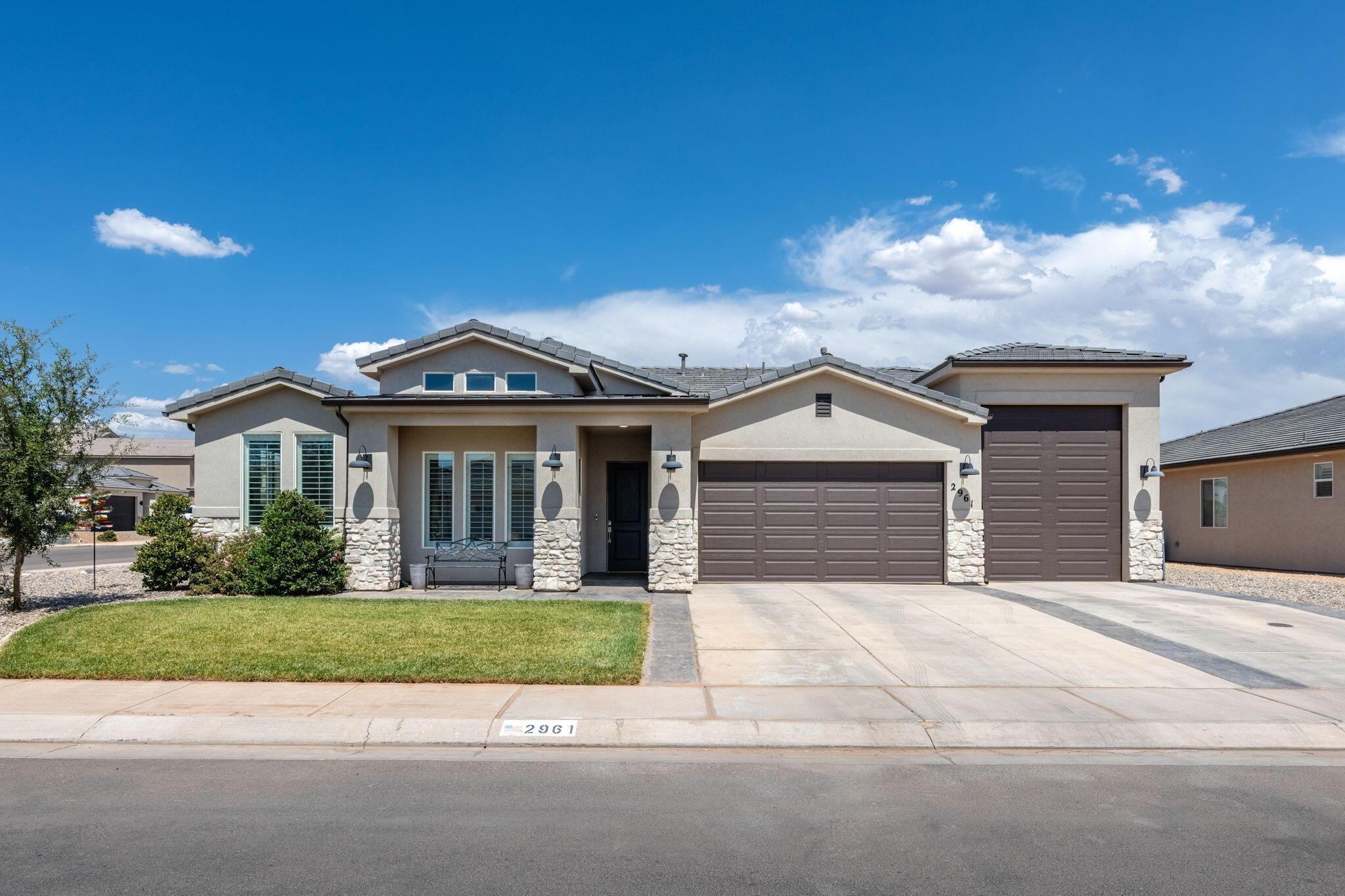 Washington, Utah, 84780, United States, 4 Bedrooms Bedrooms, ,2 BathroomsBathrooms,Residential,For Sale,2008144