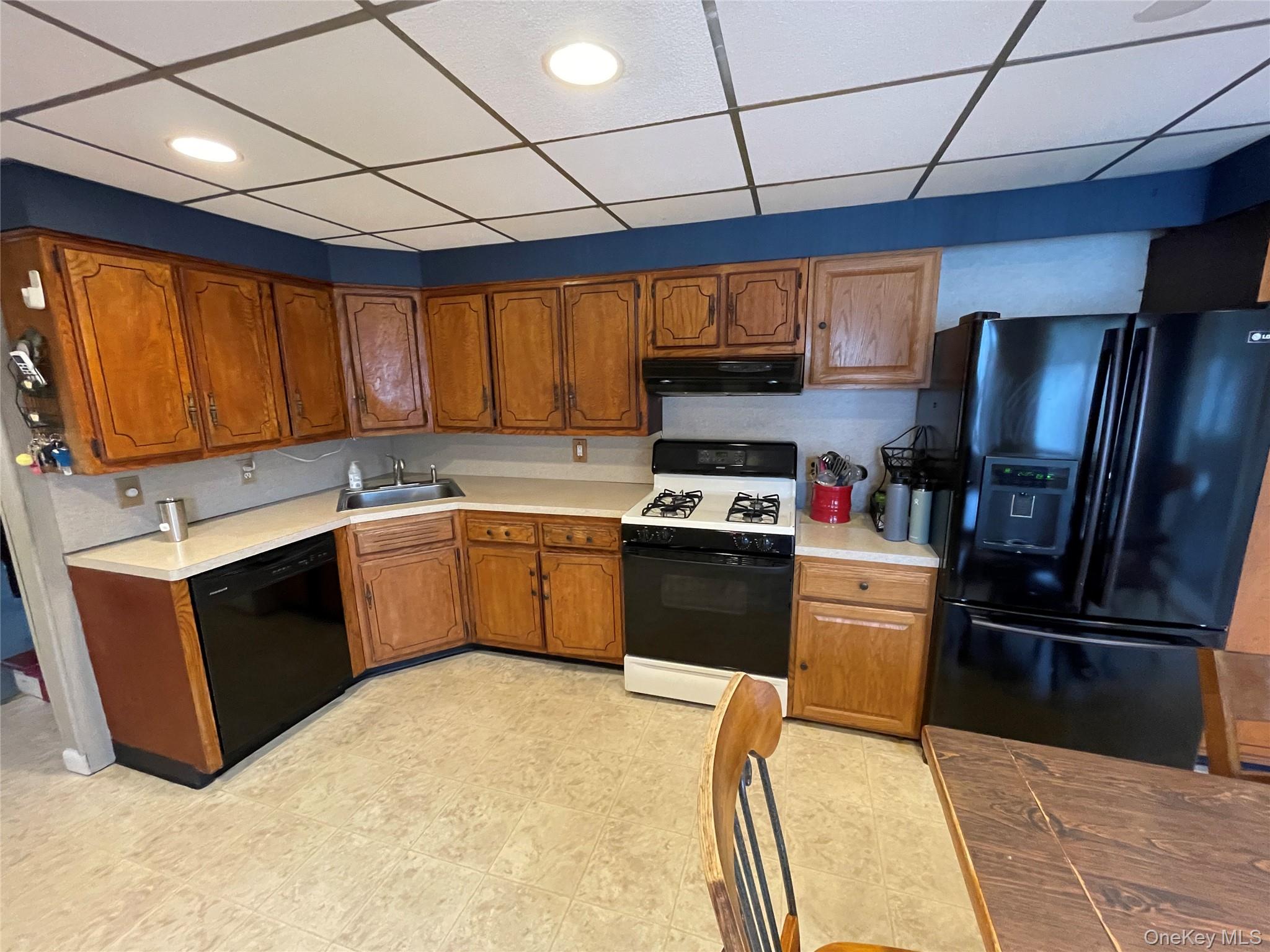 Lindenhurst, New York, 11757, United States, 4 Bedrooms Bedrooms, ,1 BathroomBathrooms,Residential,For Sale,2007758