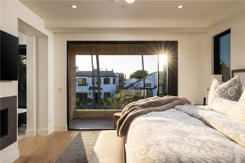 Corona del Mar, California, 92625, United States, 3 Bedrooms Bedrooms, ,4 BathroomsBathrooms,Residential,For Sale,1837053
