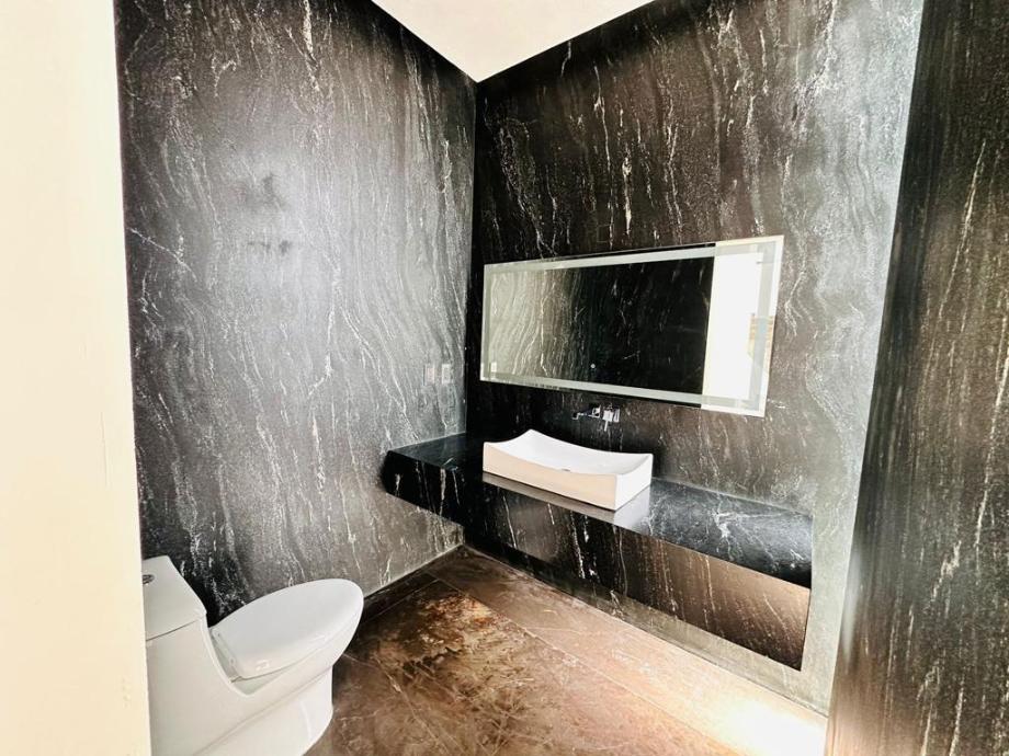 Mandarinas, Atizapán de Zaragoza, Estado de México, 52938, Mexico, 4 Bedrooms Bedrooms, ,4 BathroomsBathrooms,Residential,For Sale,Mandarinas,1615930