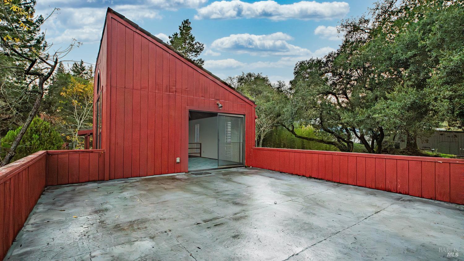 Sebastopol, California, 95472, United States, 3 Bedrooms Bedrooms, ,2 BathroomsBathrooms,Residential,For Sale,1997053