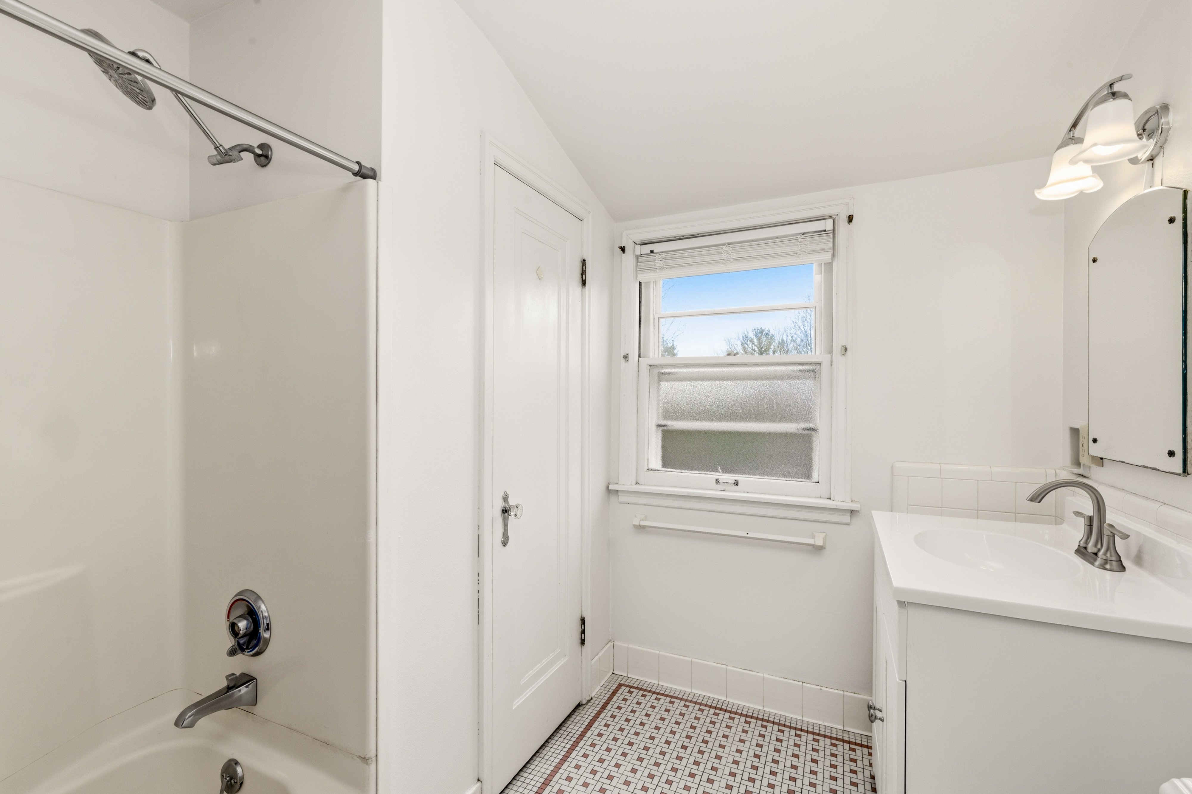  Timeless Residence in Elm Grove - 物件實景