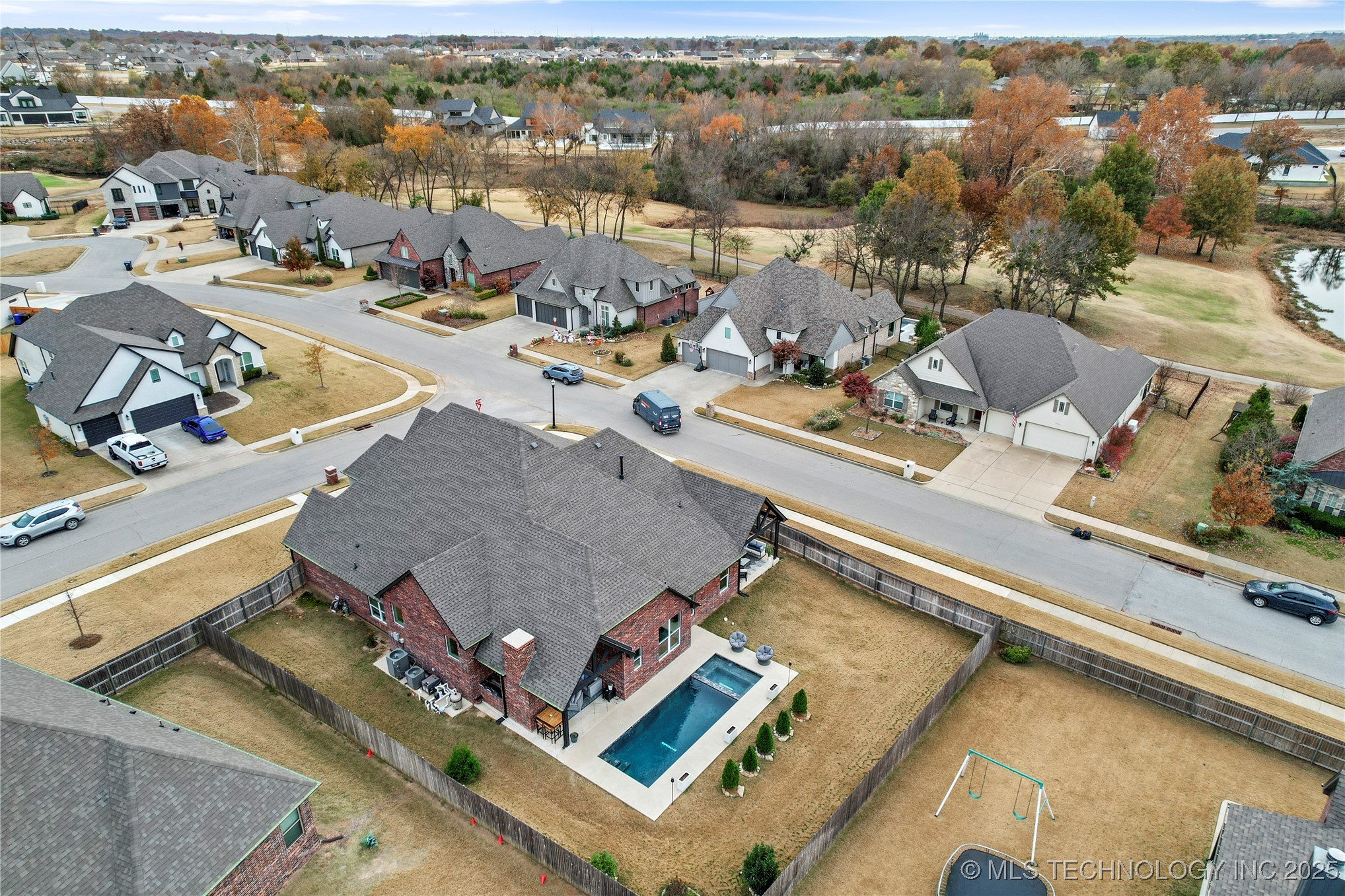 Broken Arrow, Oklahoma, 74014, United States, 3 Bedrooms Bedrooms, ,4 BathroomsBathrooms,Residential,For Sale,1997377